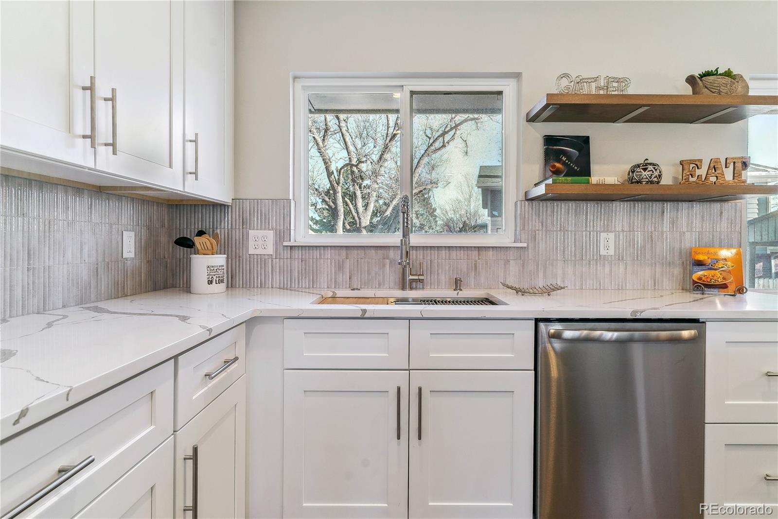 MLS Image #9 for 7649 e amherst avenue,denver, Colorado