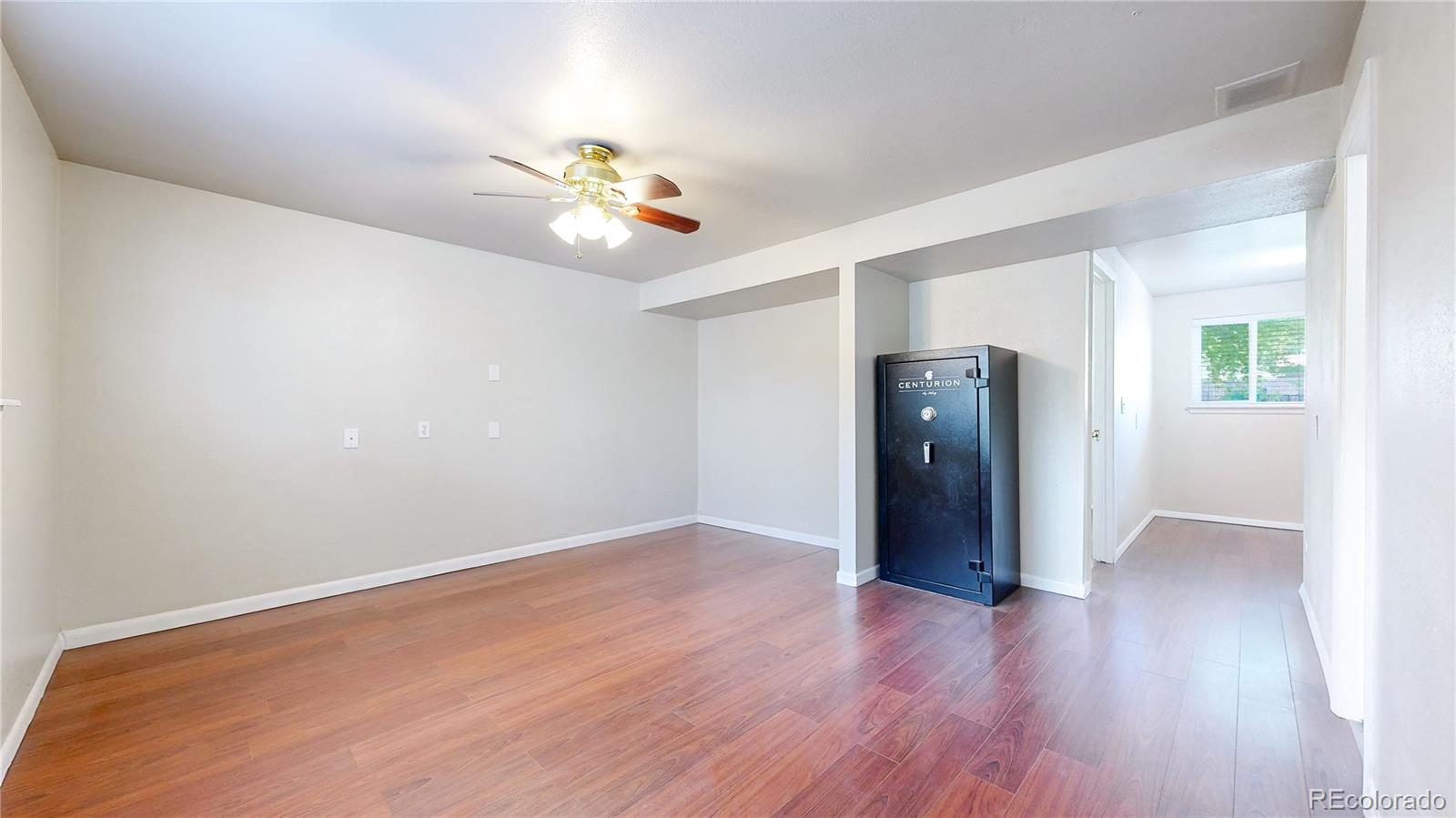 MLS Image #14 for 821  clarkson court,denver, Colorado