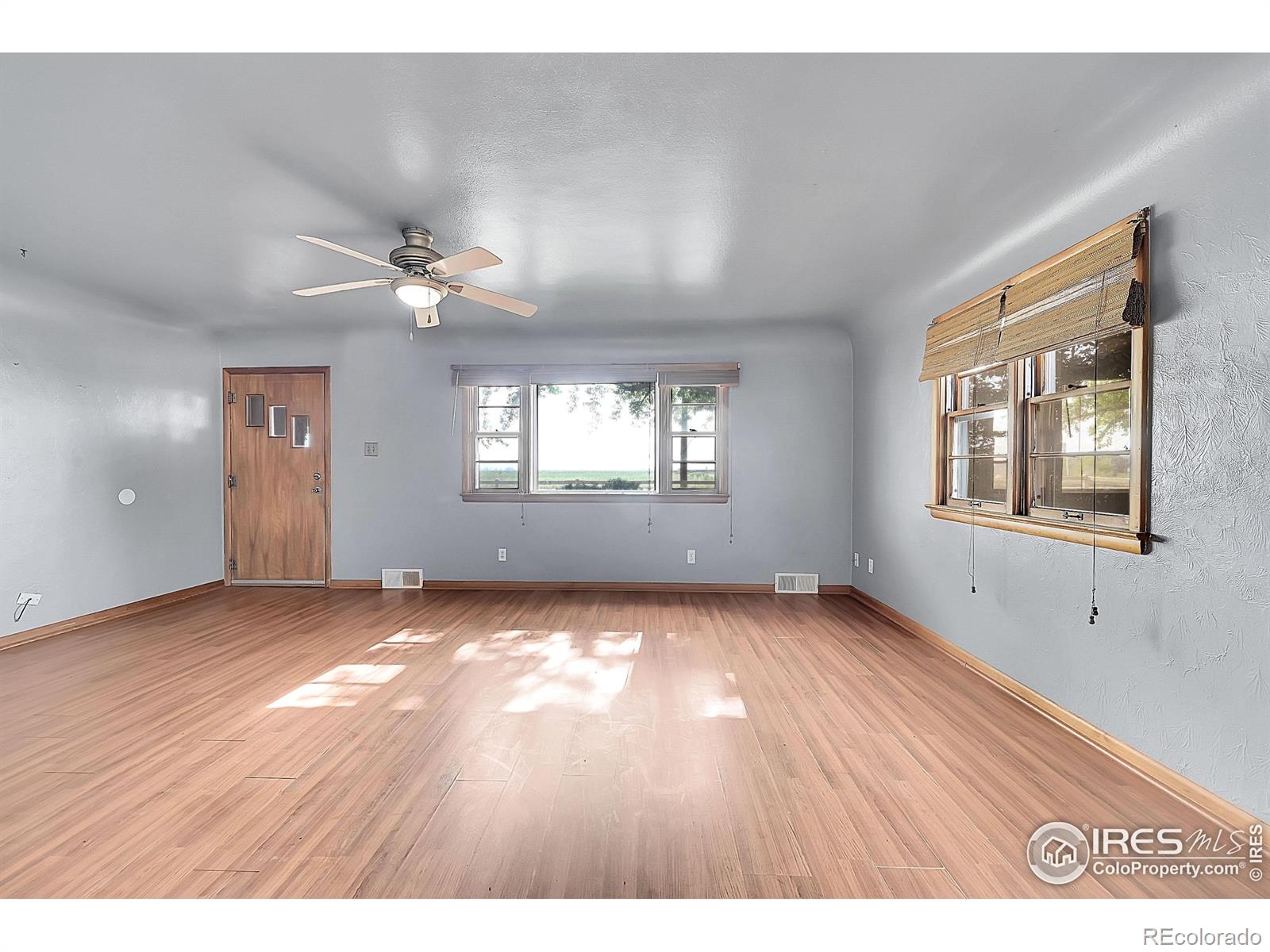 MLS Image #11 for 23003  county road 39 ,la salle, Colorado