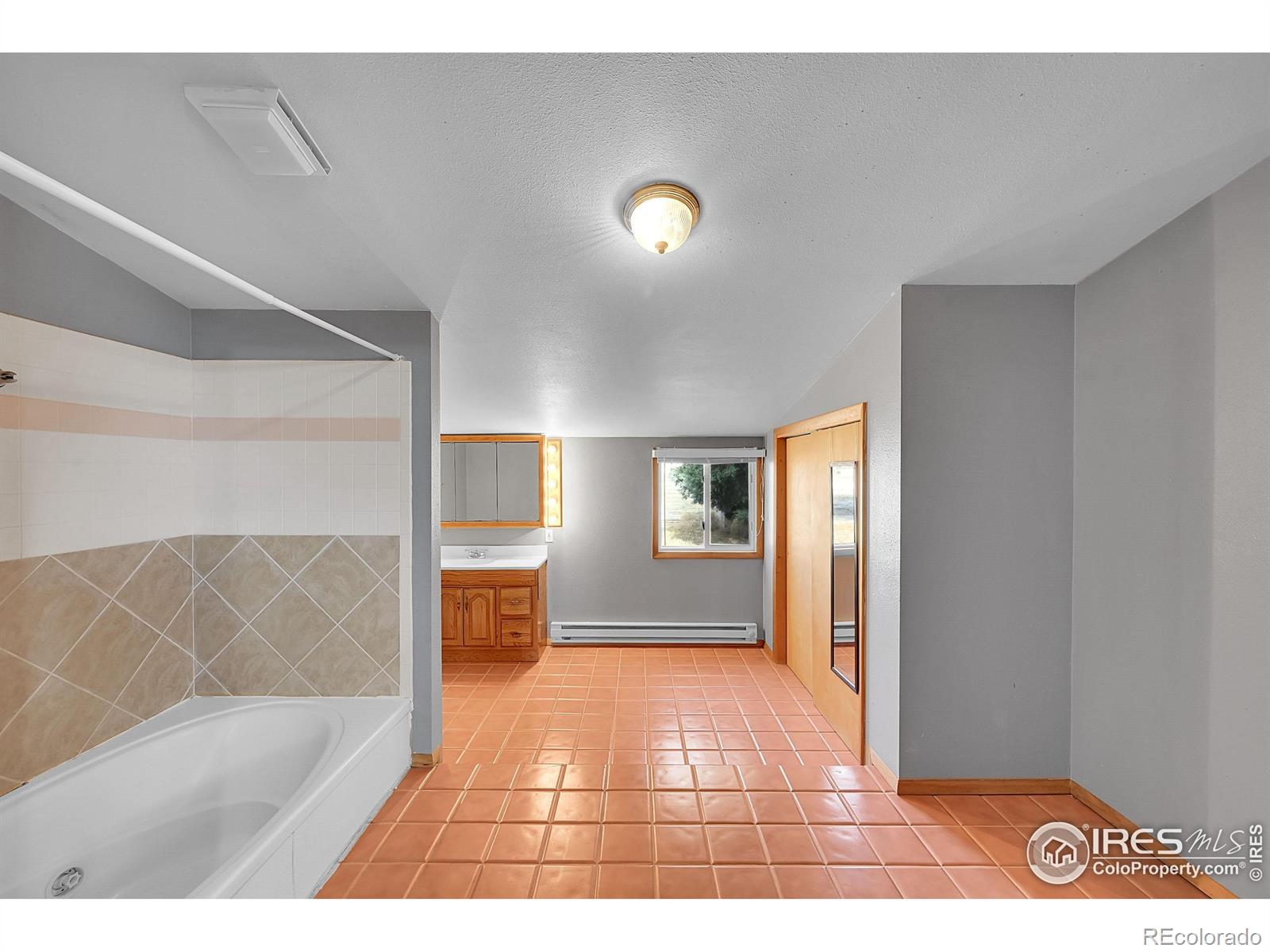 MLS Image #14 for 23003  county road 39 ,la salle, Colorado