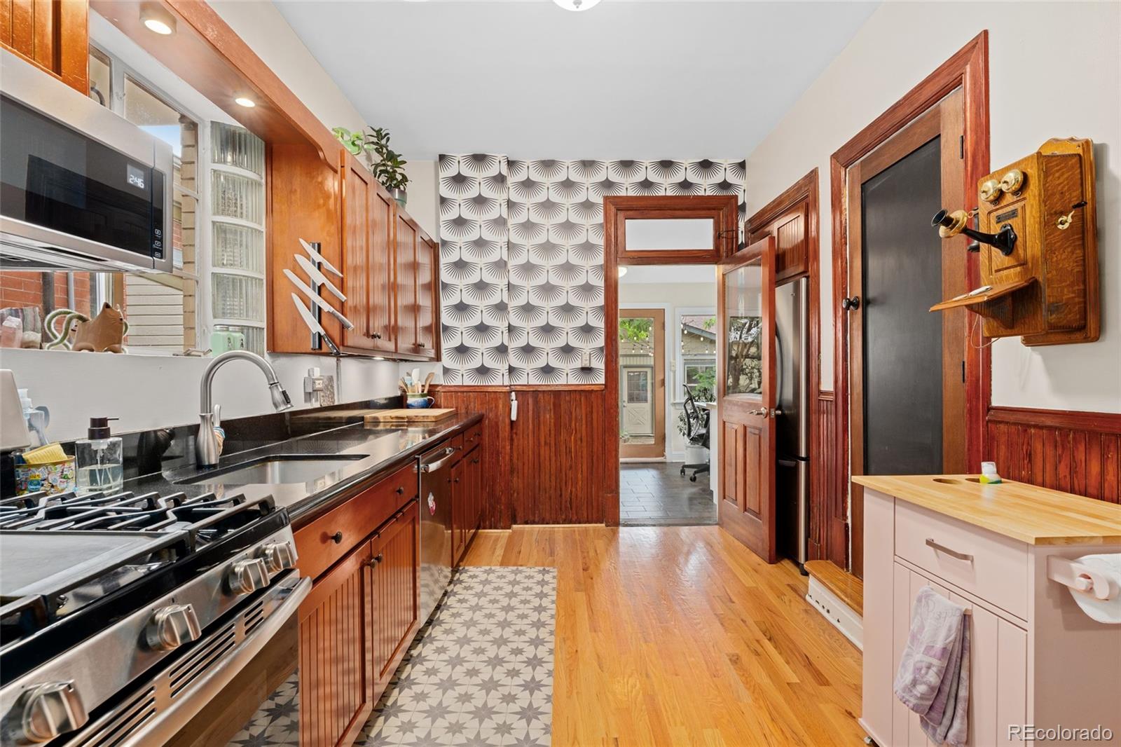 MLS Image #15 for 2253 n williams street,denver, Colorado