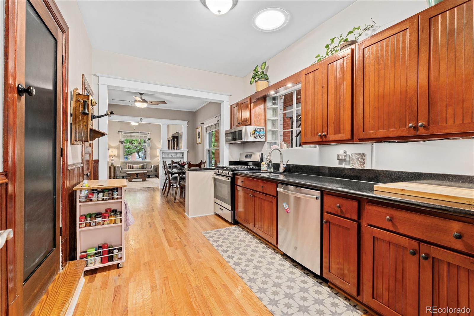 MLS Image #17 for 2253 n williams street,denver, Colorado