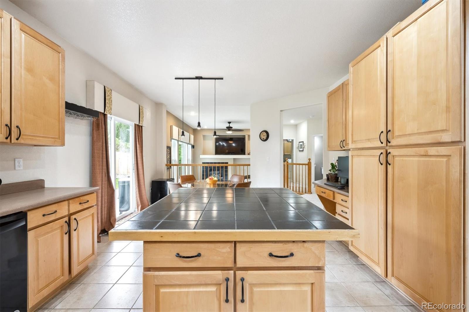 MLS Image #10 for 13560  detroit street,thornton, Colorado
