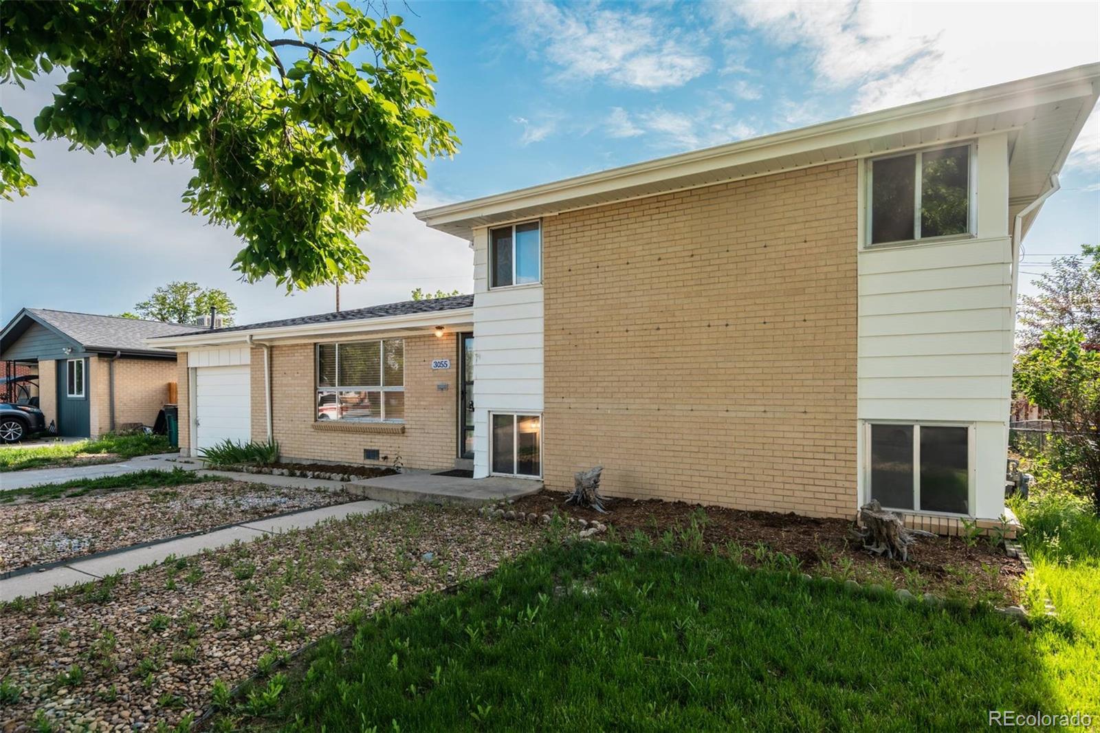 MLS Image #4 for 3055  carson street,aurora, Colorado