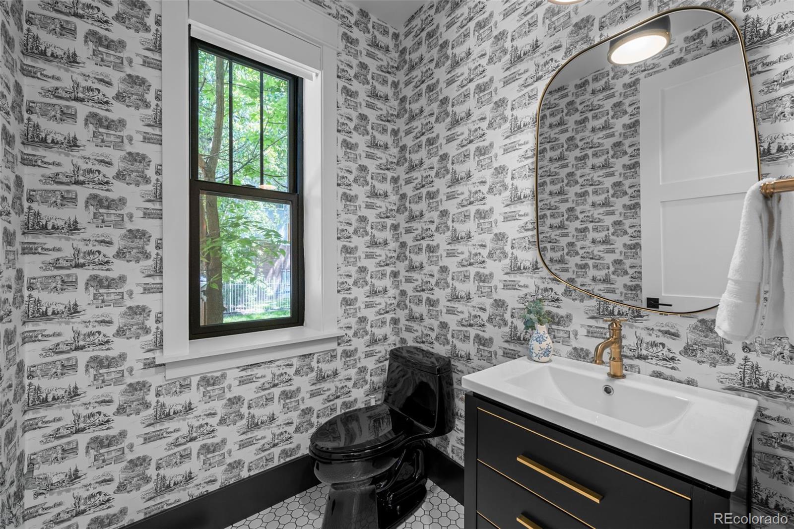 MLS Image #16 for 451 s franklin street,denver, Colorado