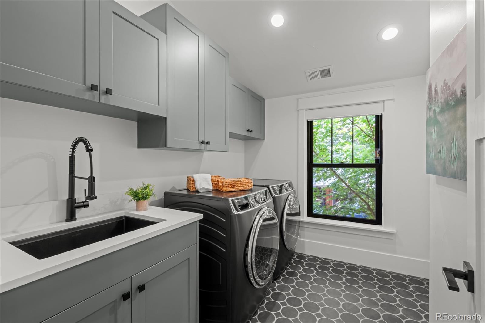 MLS Image #23 for 451 s franklin street,denver, Colorado