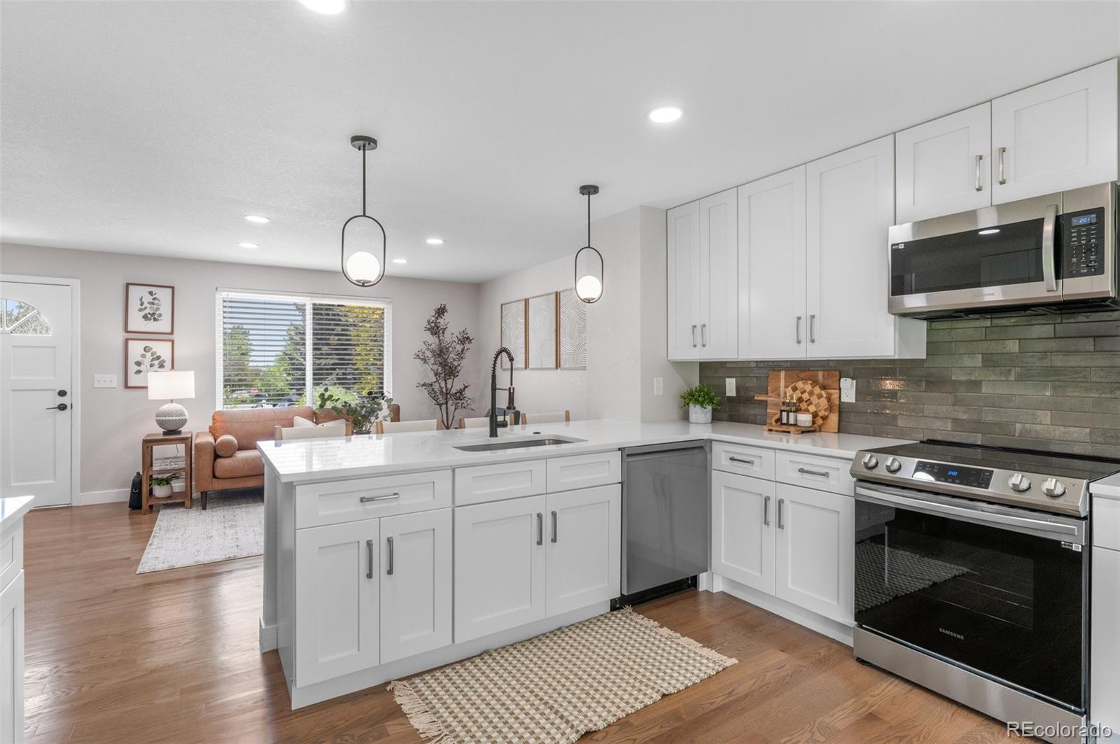 MLS Image #10 for 9275 w euclid avenue,littleton, Colorado