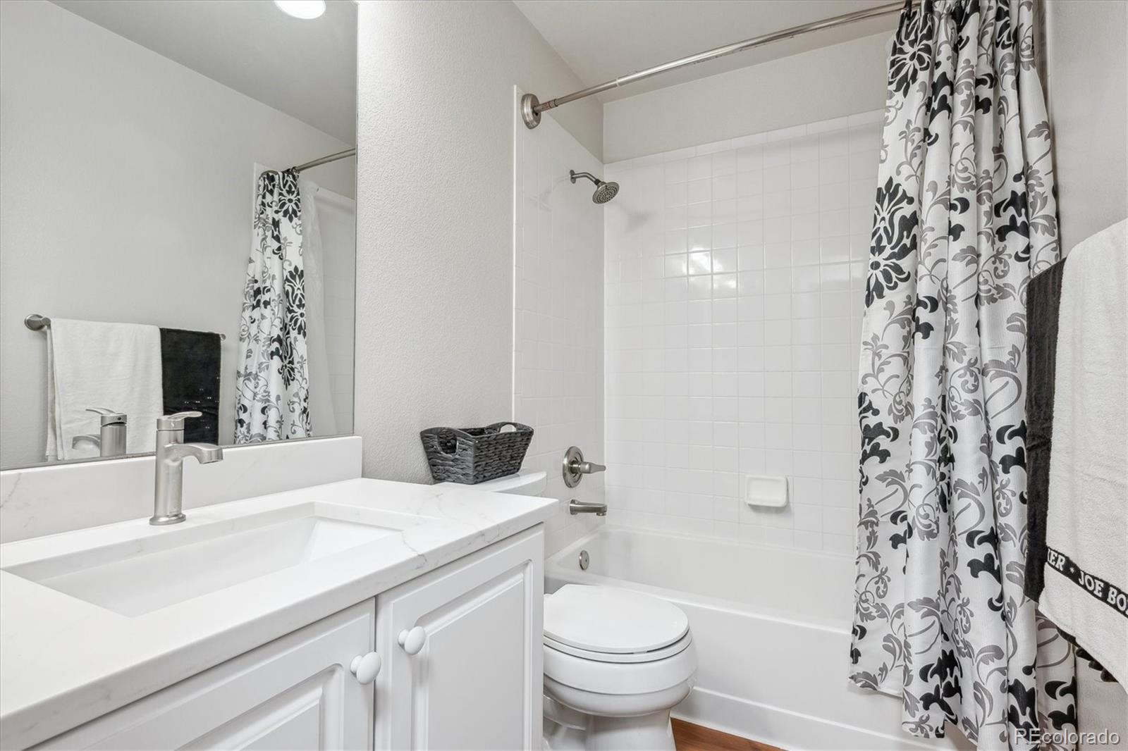 MLS Image #12 for 1441 s ulster street,denver, Colorado
