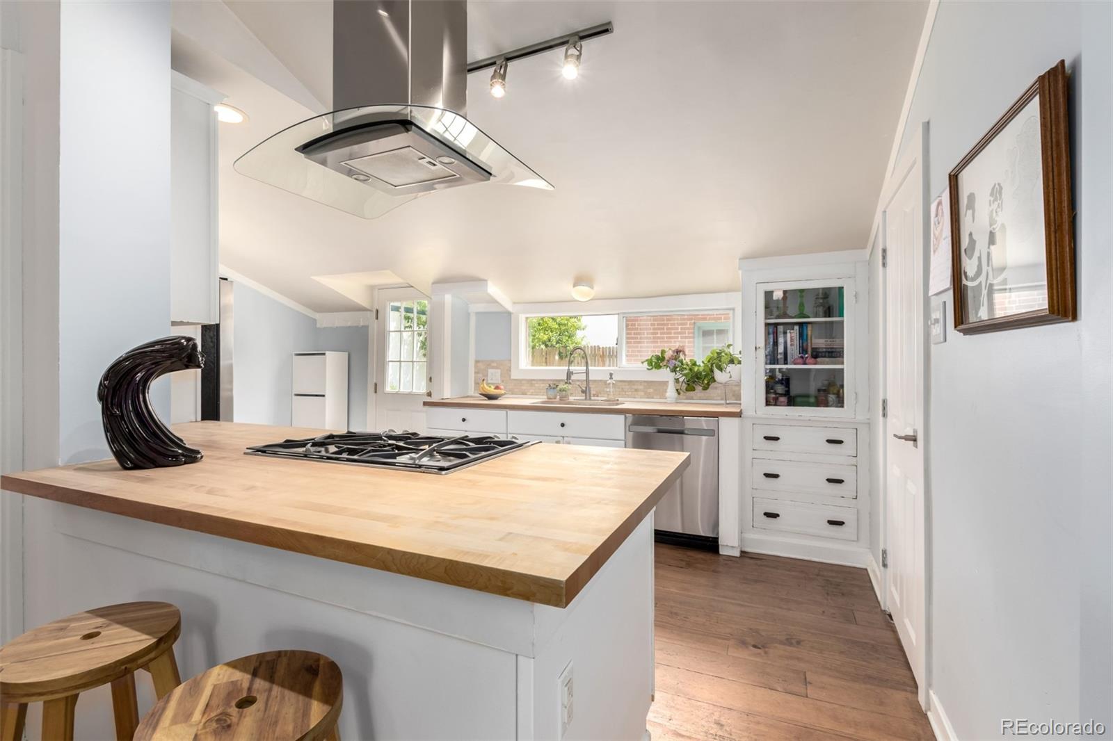 MLS Image #11 for 1776 s logan street,denver, Colorado
