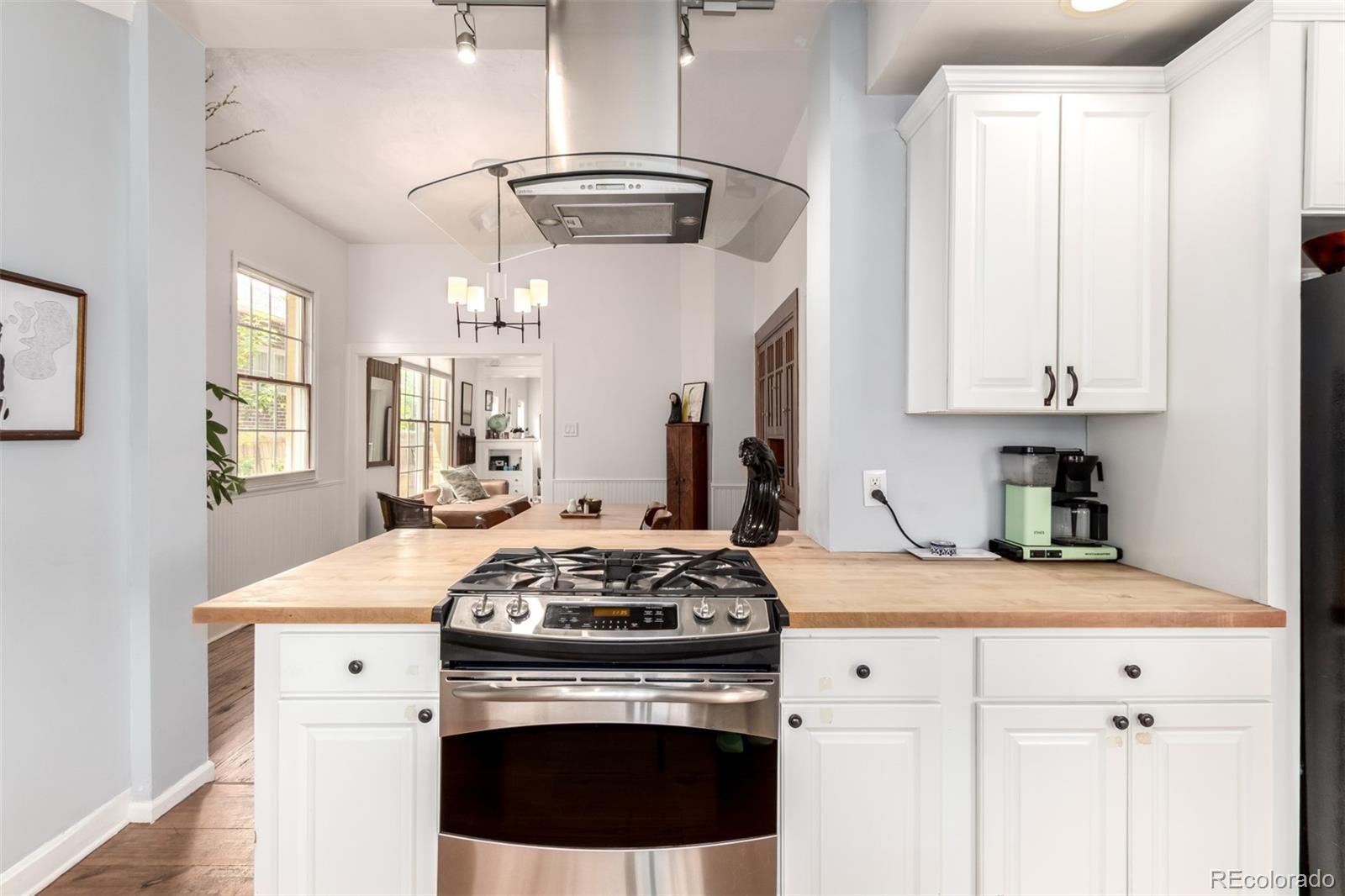 MLS Image #12 for 1776 s logan street,denver, Colorado