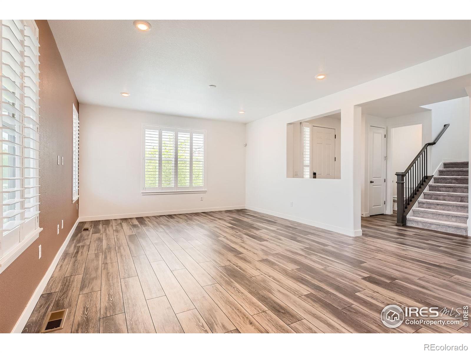 MLS Image #2 for 8353  bijou creek avenue,littleton, Colorado