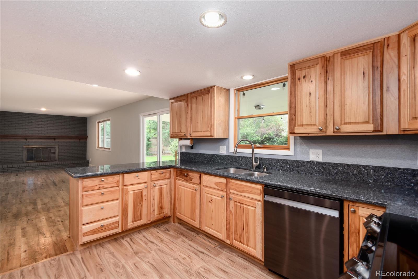 MLS Image #10 for 8666 e easter avenue,centennial, Colorado