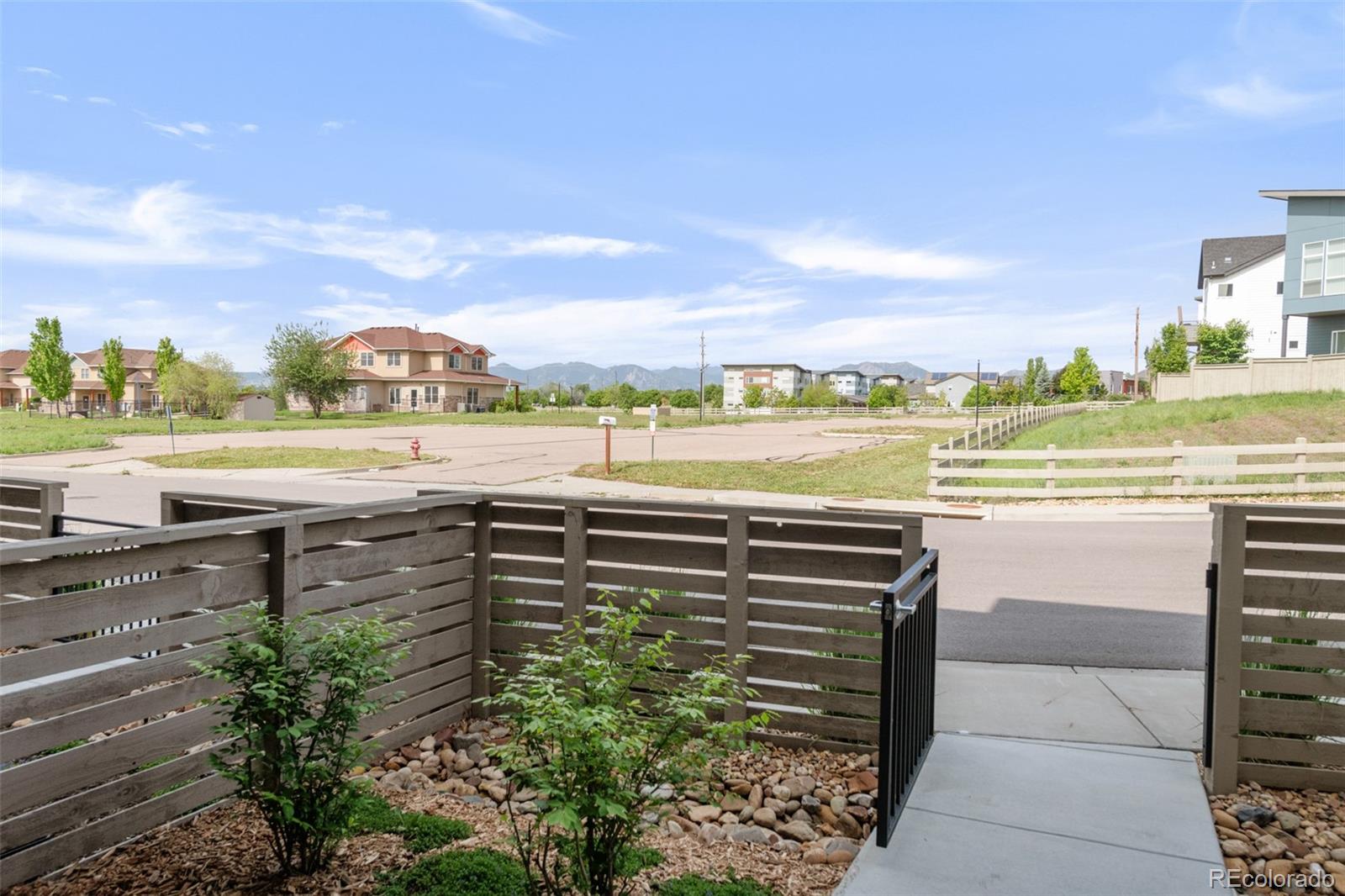MLS Image #3 for 928  cimarron drive,lafayette, Colorado
