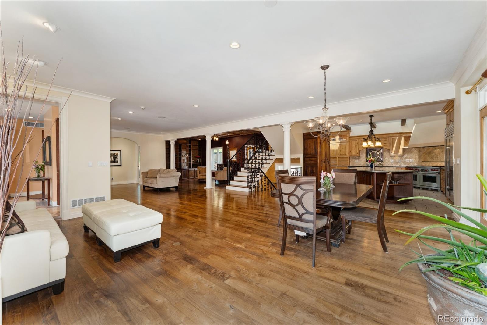 MLS Image #14 for 6901 e 12th avenue,denver, Colorado