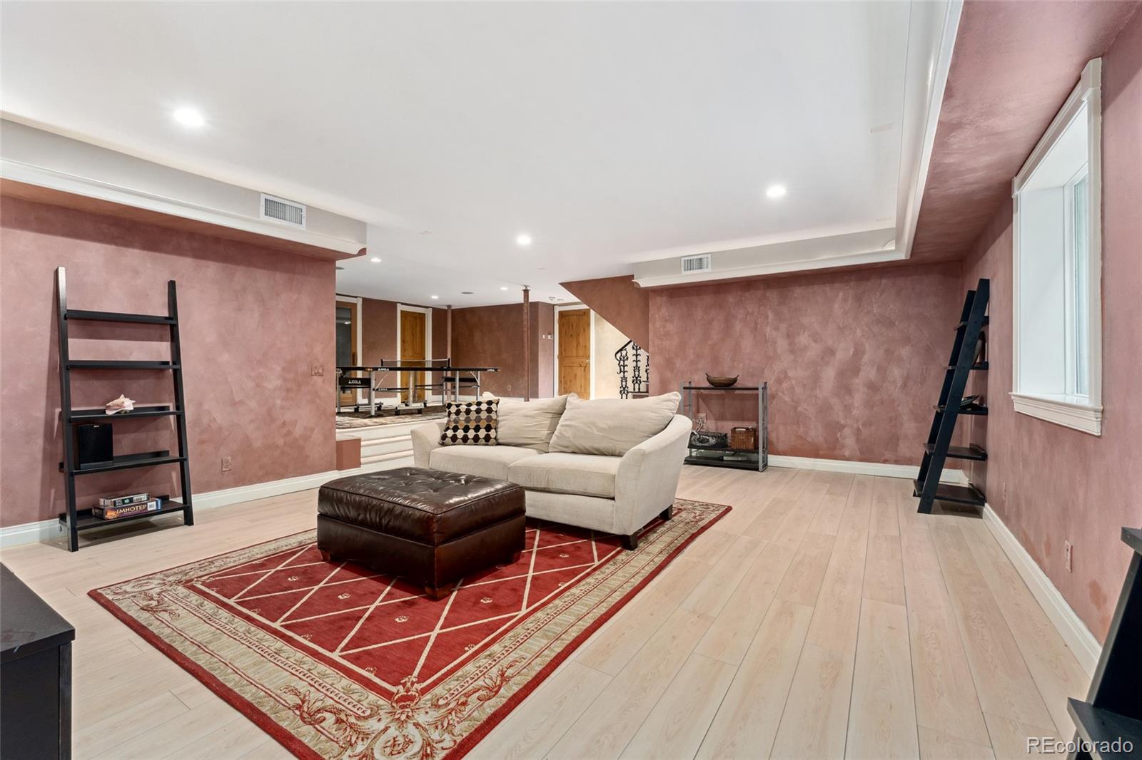 MLS Image #39 for 6901 e 12th avenue,denver, Colorado