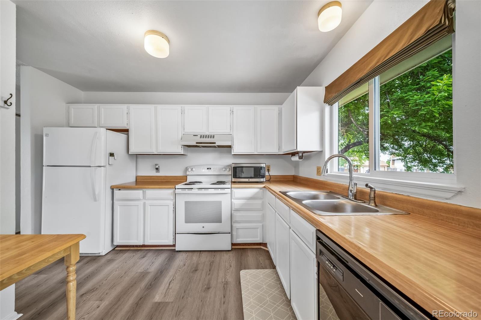 MLS Image #10 for 10007  bryant street,denver, Colorado