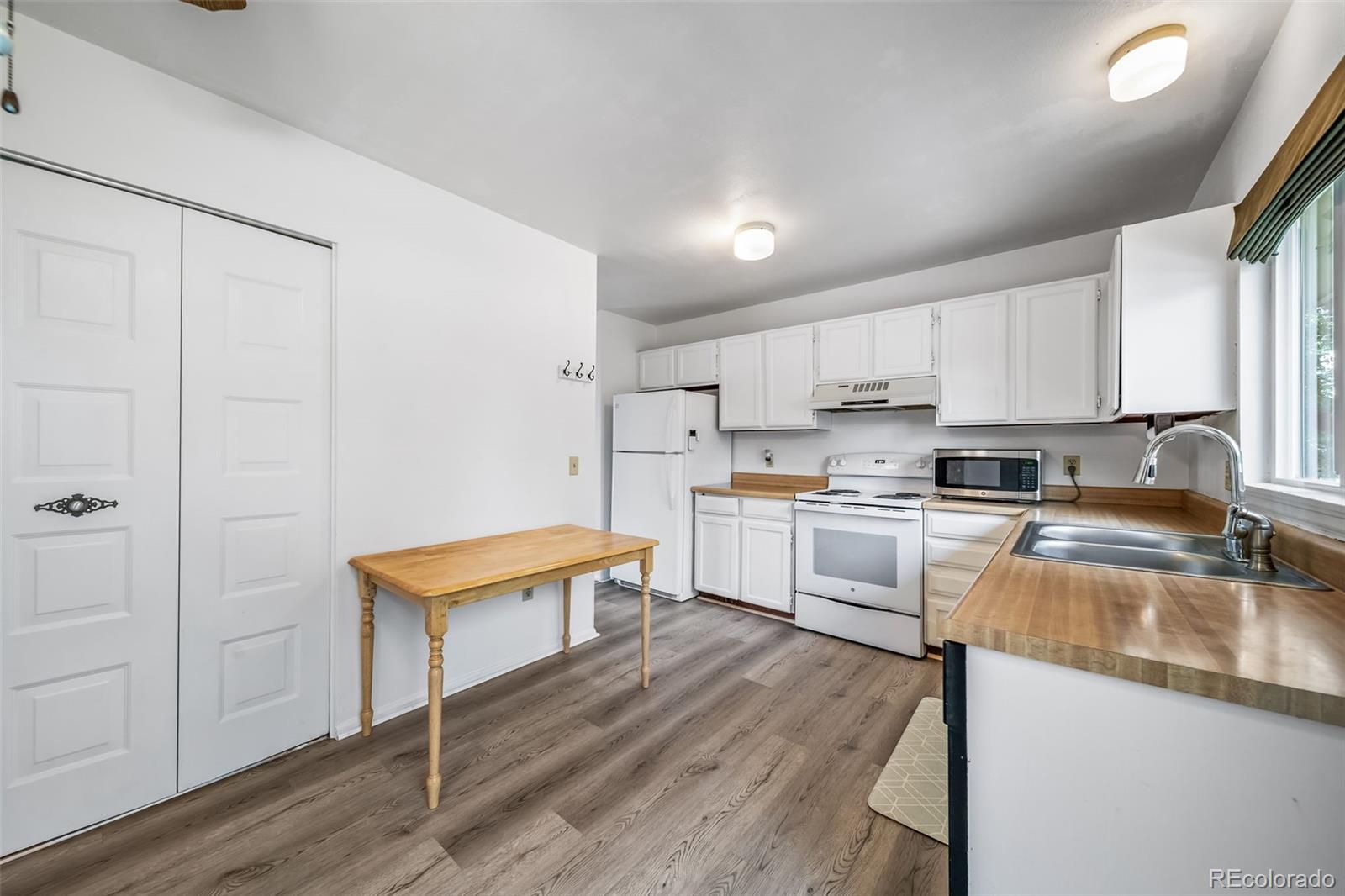 MLS Image #11 for 10007  bryant street,denver, Colorado