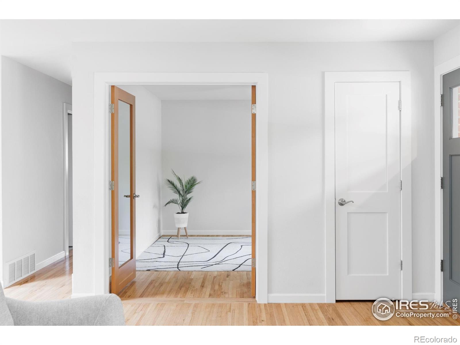 MLS Image #10 for 3445  martin drive,boulder, Colorado