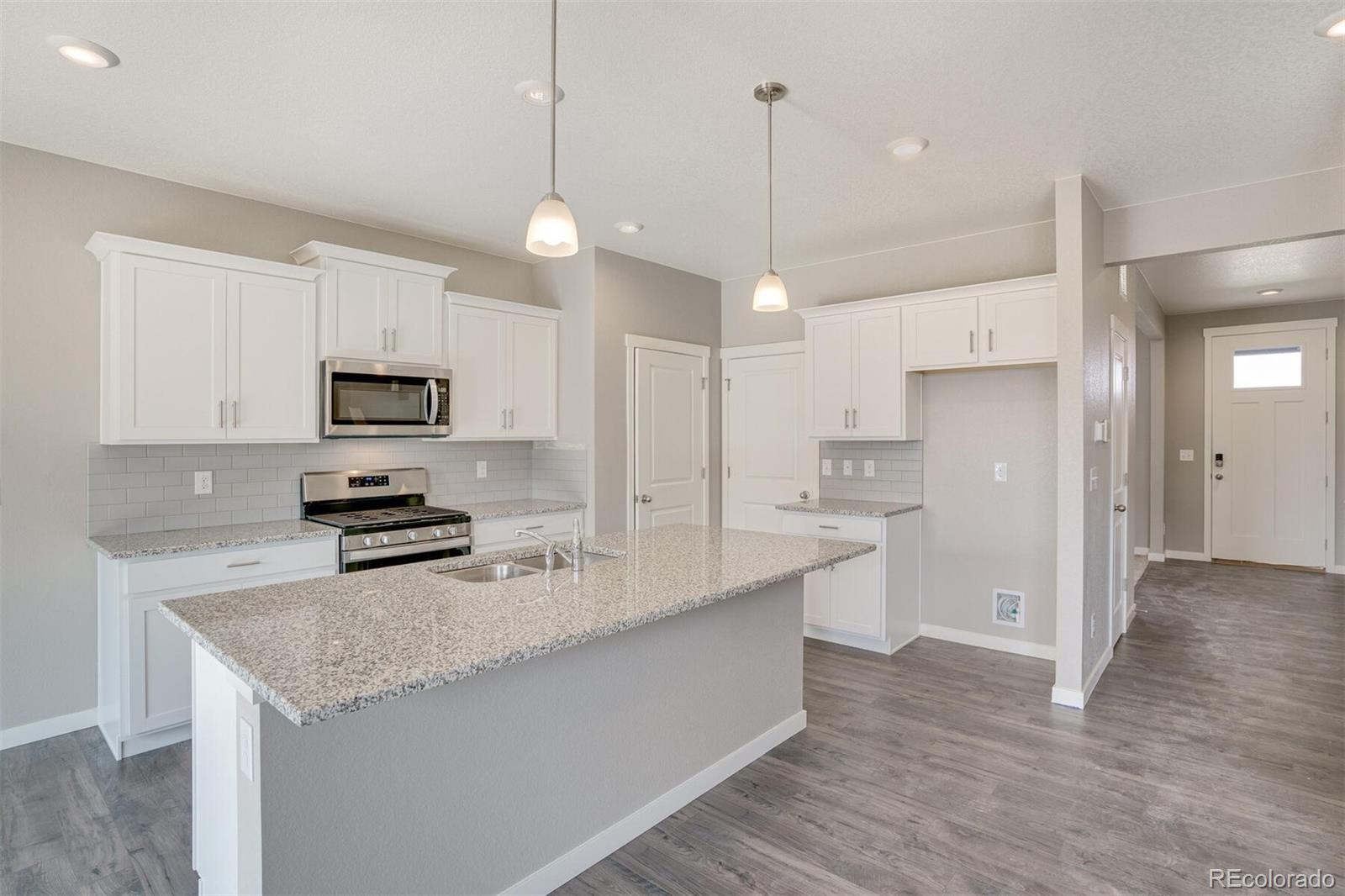 MLS Image #11 for 13466  valentia street,thornton, Colorado