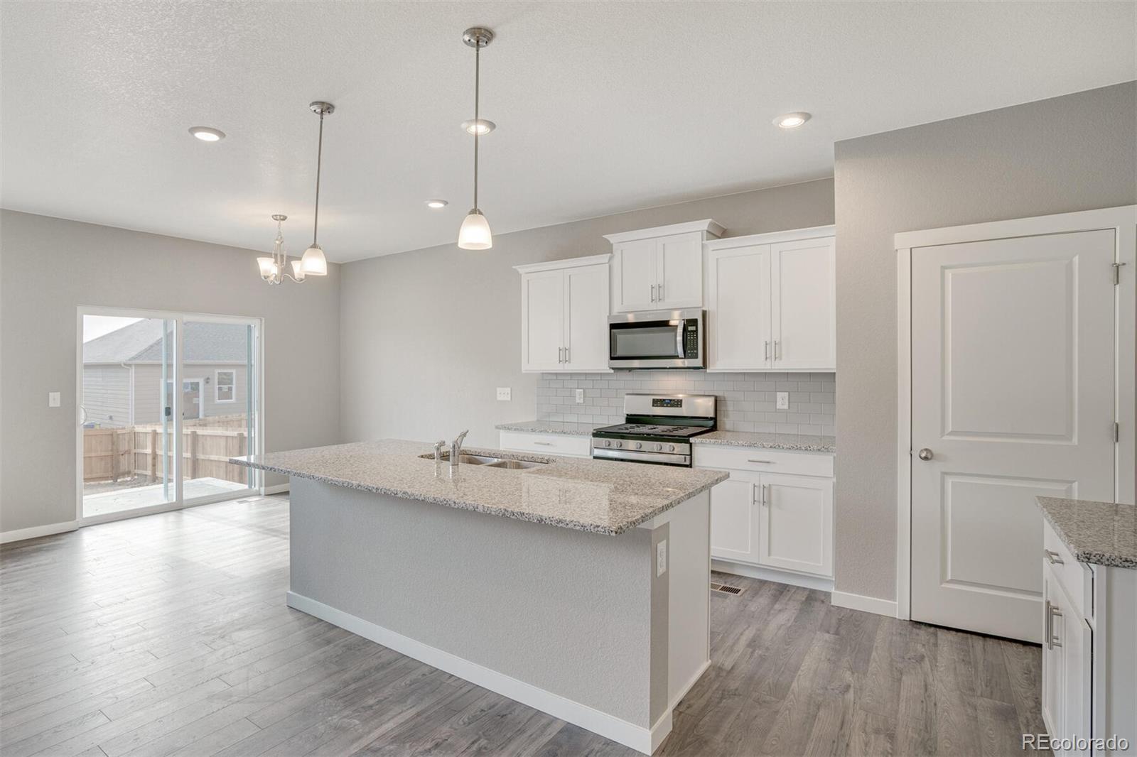 MLS Image #14 for 13466  valentia street,thornton, Colorado