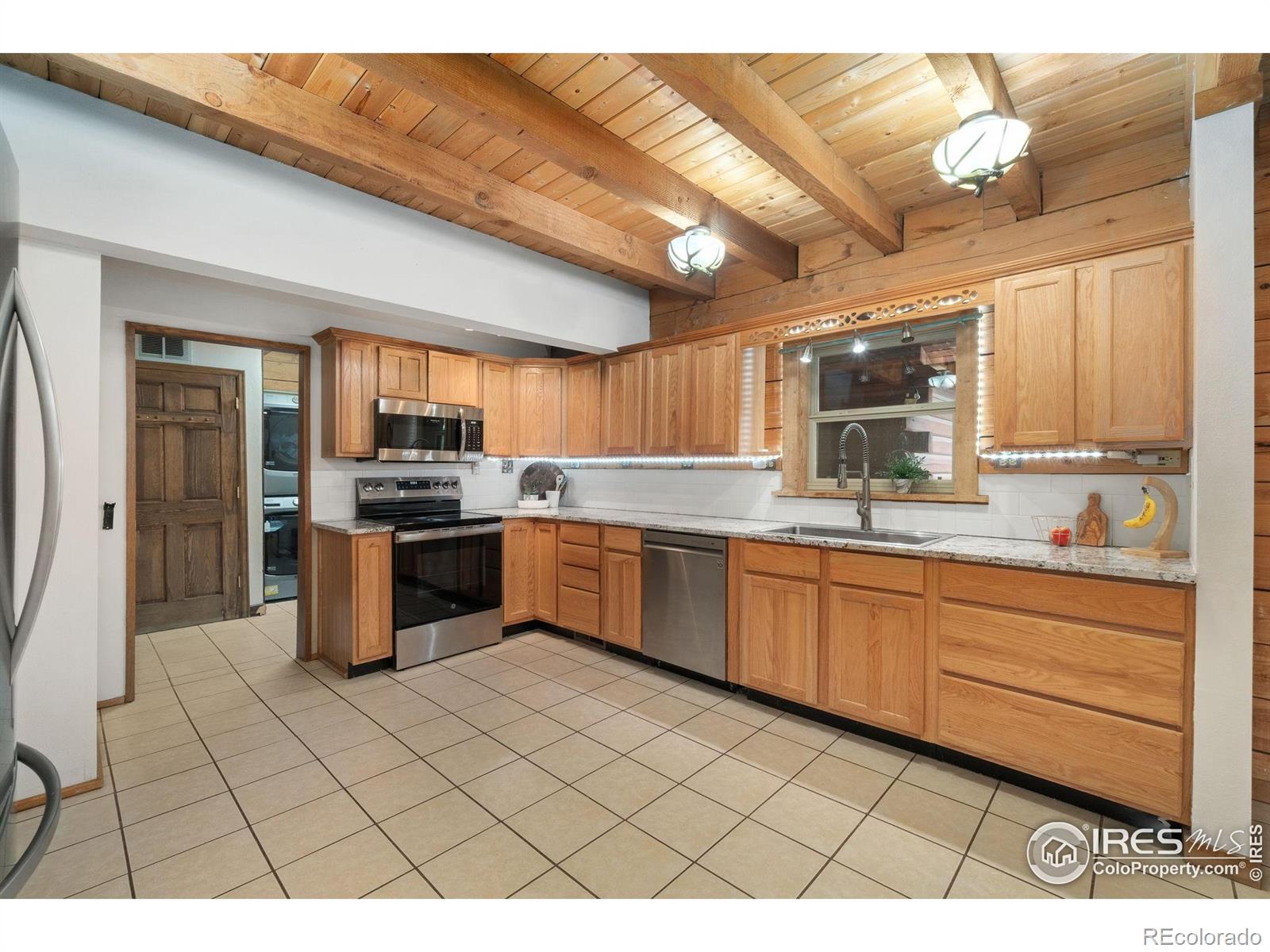 MLS Image #12 for 1084  iron mountain drive,livermore, Colorado