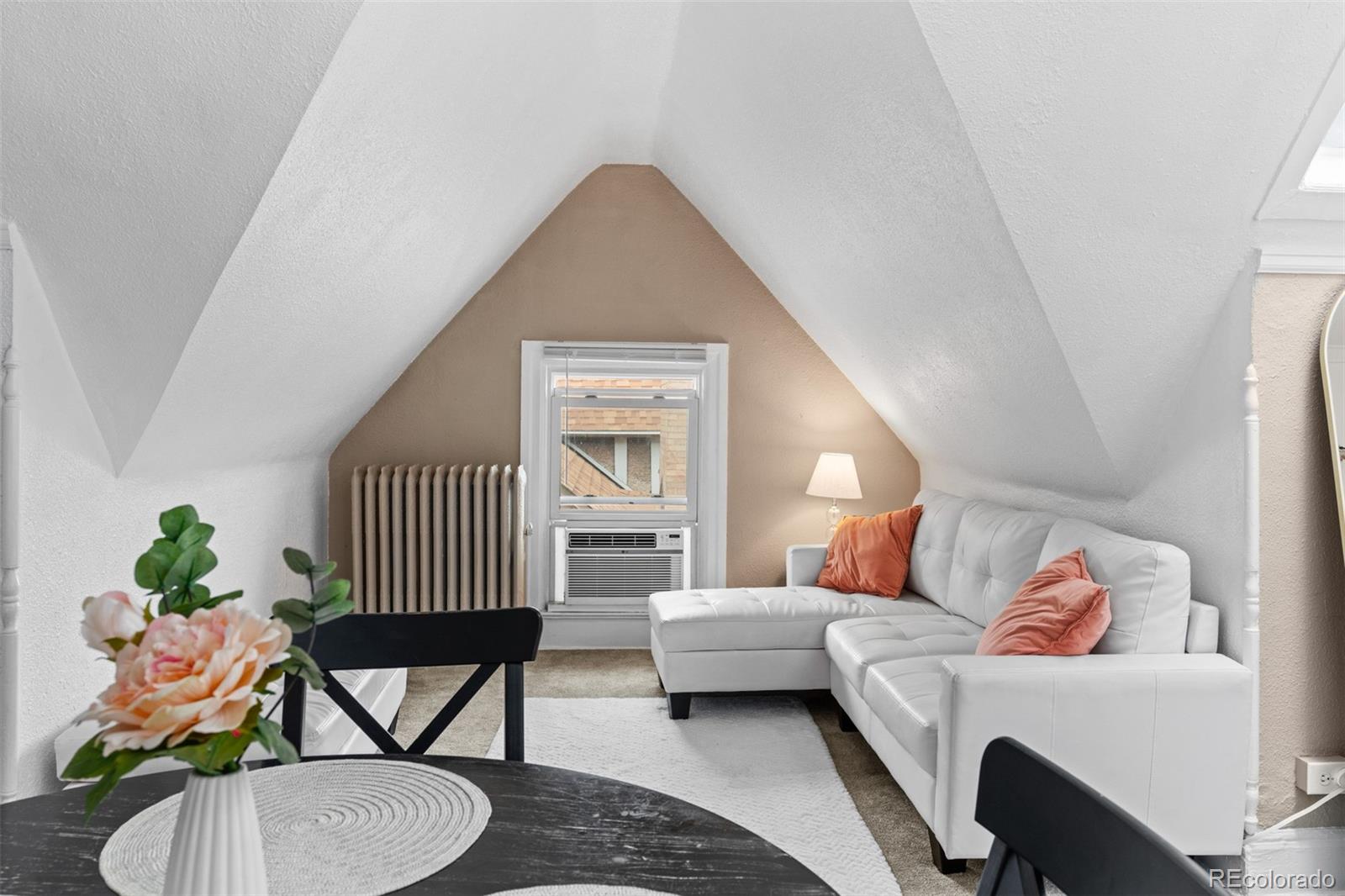 MLS Image #3 for 1136 n logan street,denver, Colorado