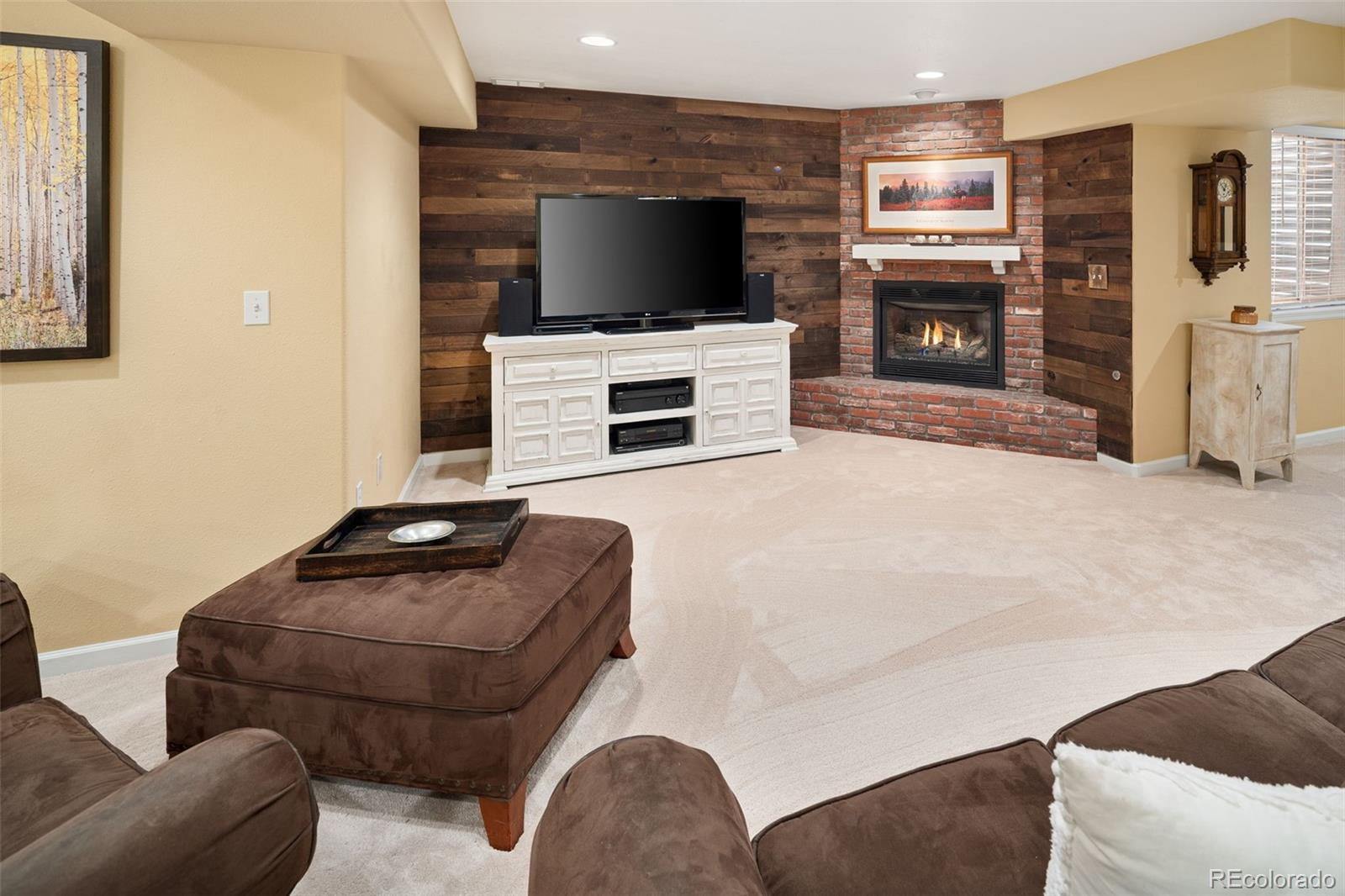 MLS Image #32 for 930 w dry creek road,littleton, Colorado