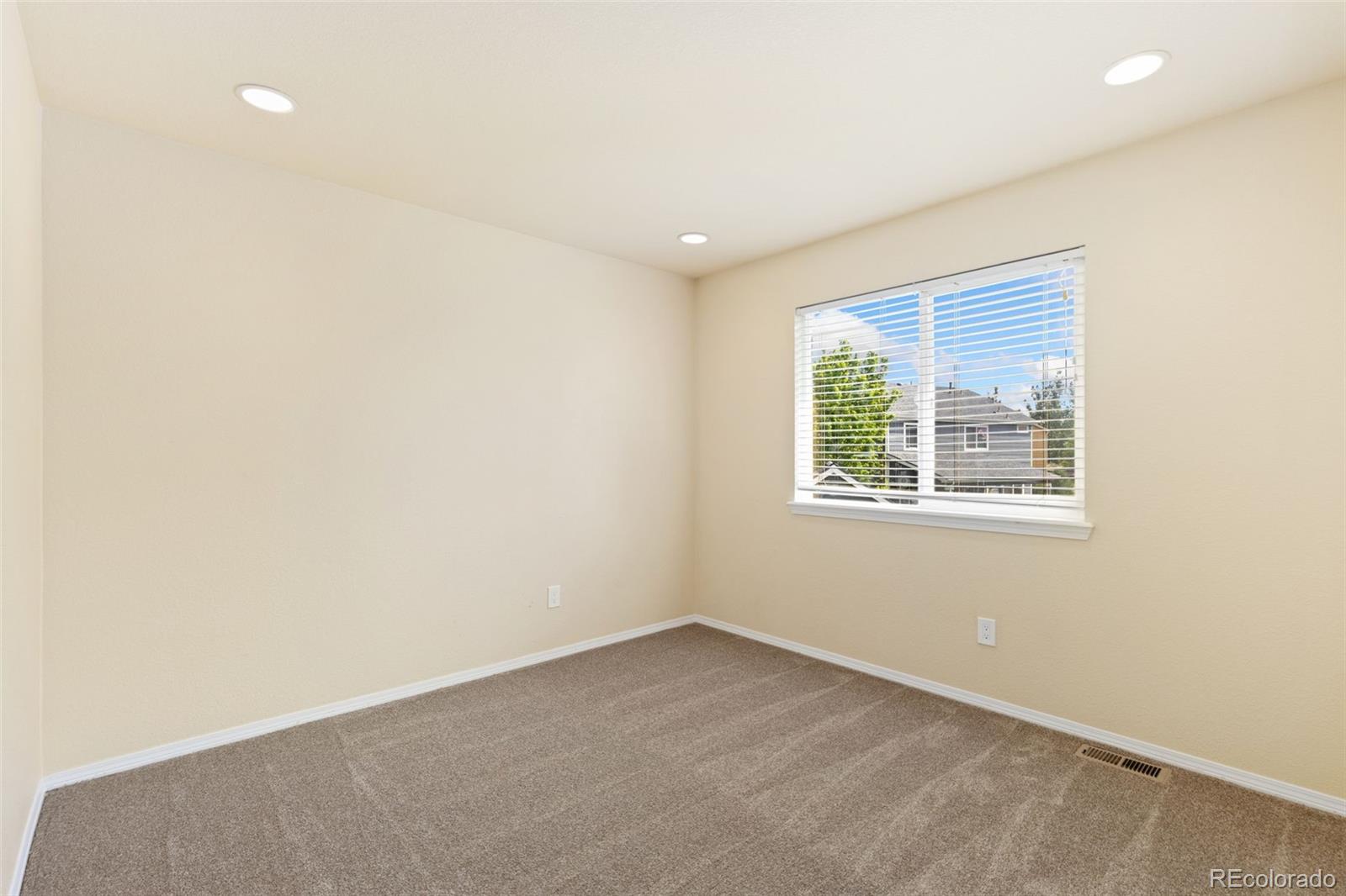 MLS Image #15 for 670  short court,dacono, Colorado