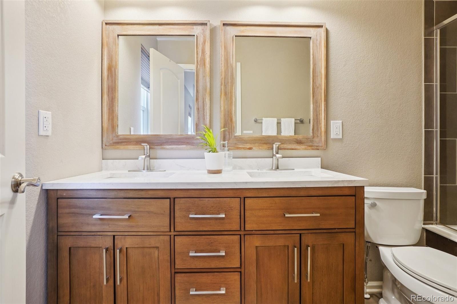 MLS Image #37 for 1557 s dallas circle,denver, Colorado