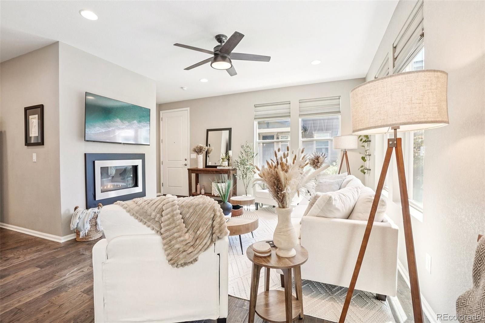 MLS Image #8 for 1557 s dallas circle,denver, Colorado