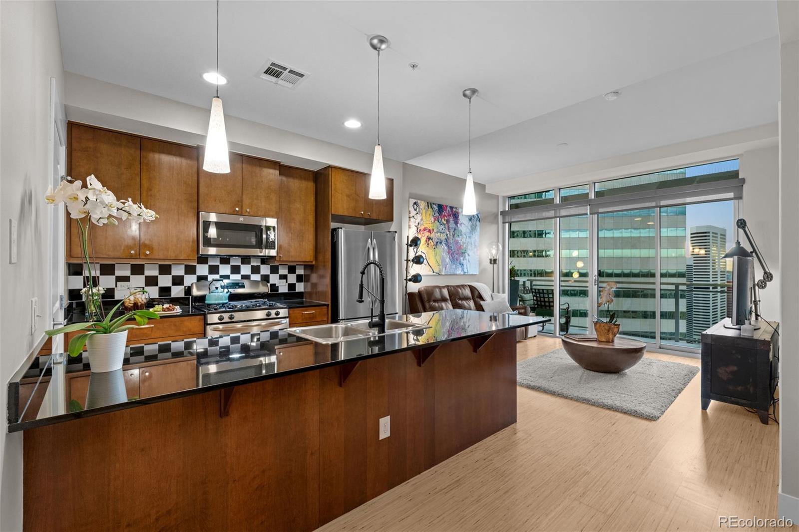 MLS Image #1 for 2001  lincoln street,denver, Colorado