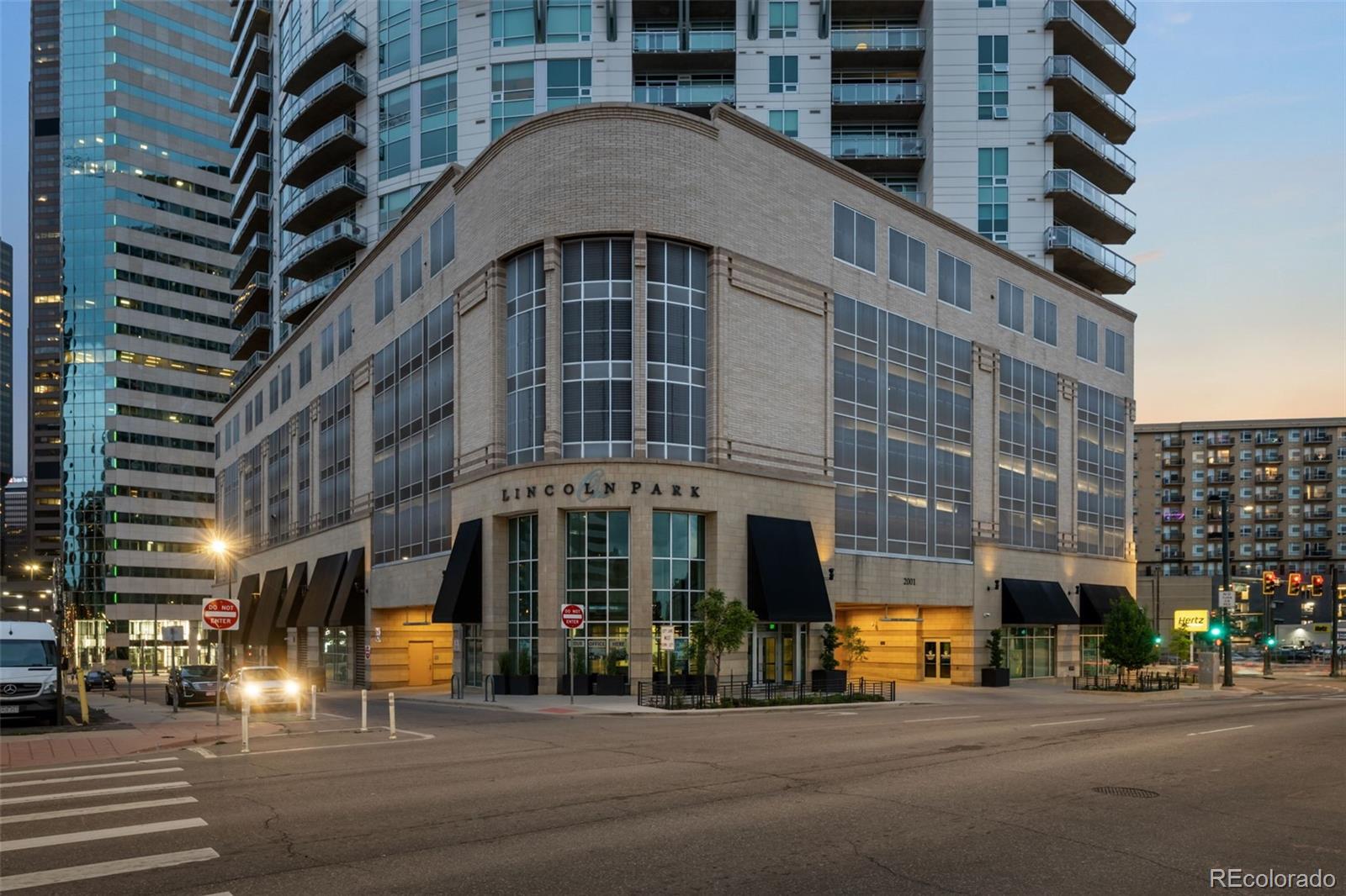 MLS Image #23 for 2001  lincoln street,denver, Colorado