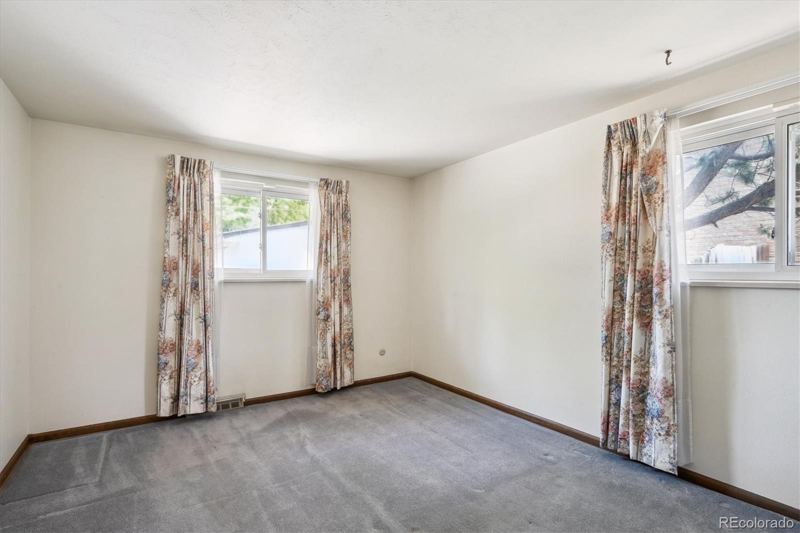 MLS Image #21 for 352 s peoria circle,aurora, Colorado