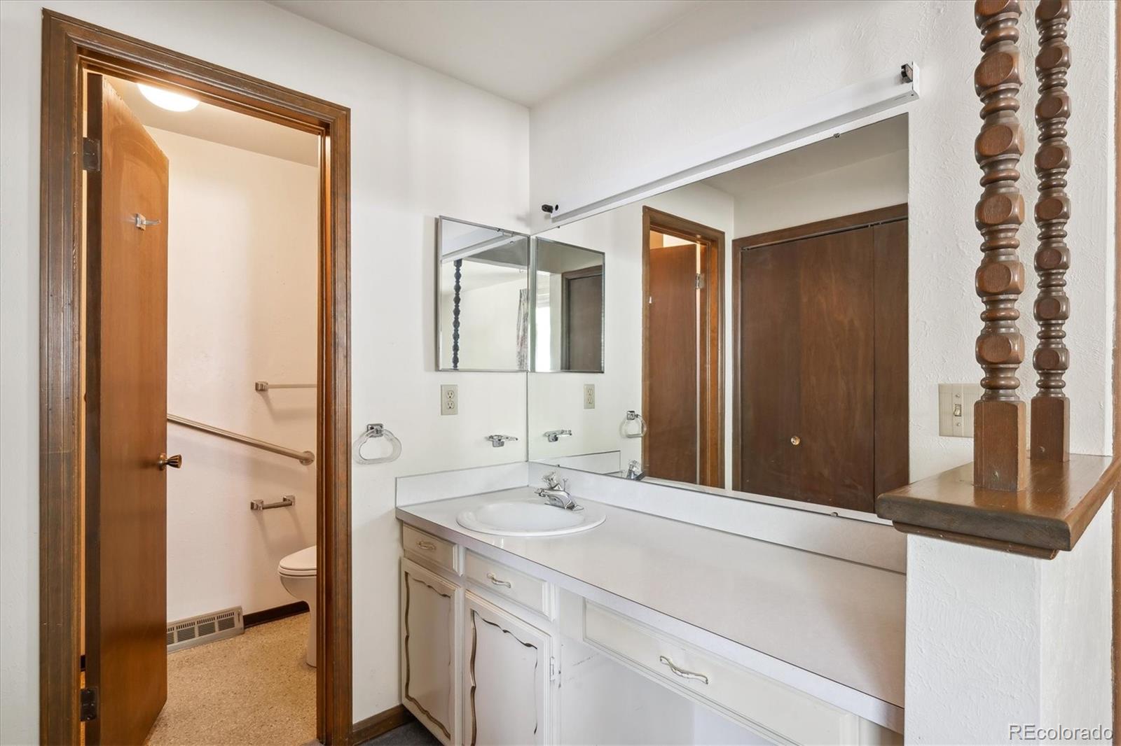 MLS Image #23 for 352 s peoria circle,aurora, Colorado