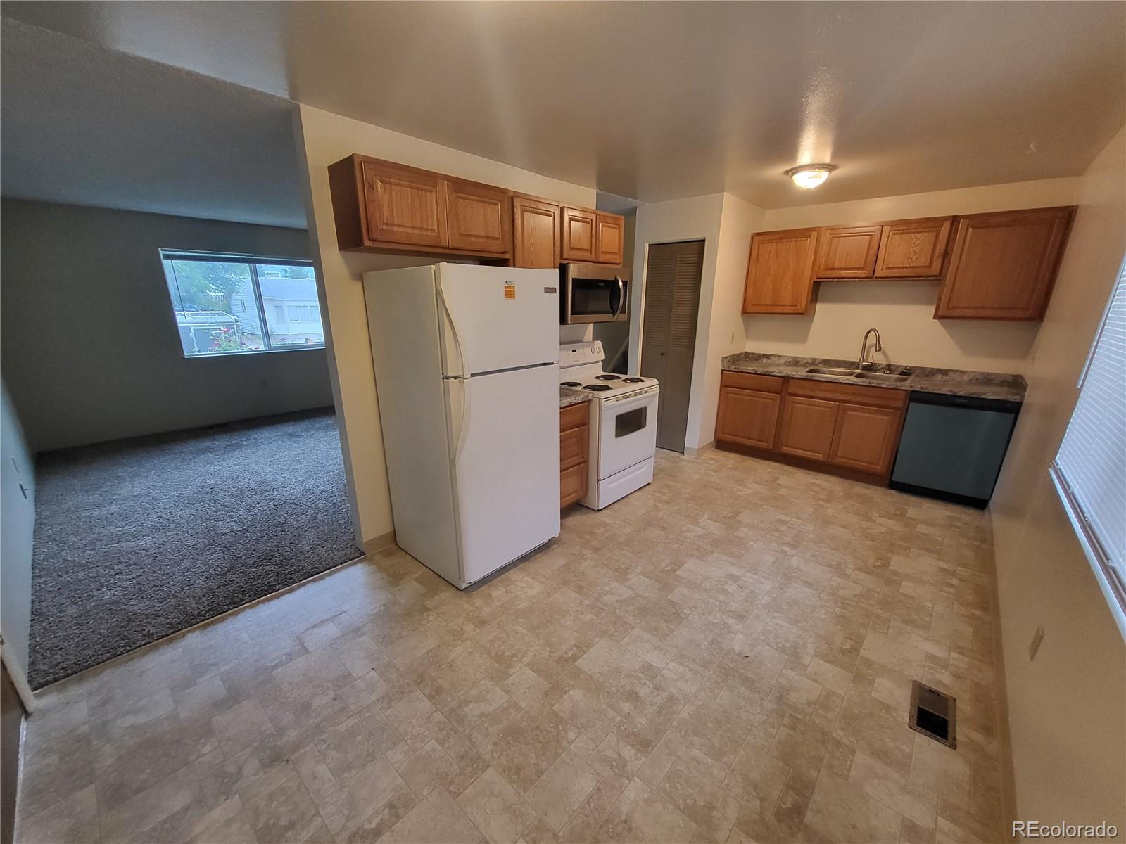MLS Image #4 for 8353  gaylord street,denver, Colorado