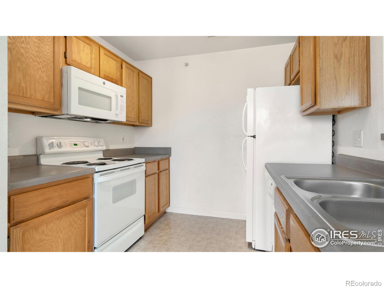 MLS Image #5 for 5620  fossil creek parkway,fort collins, Colorado
