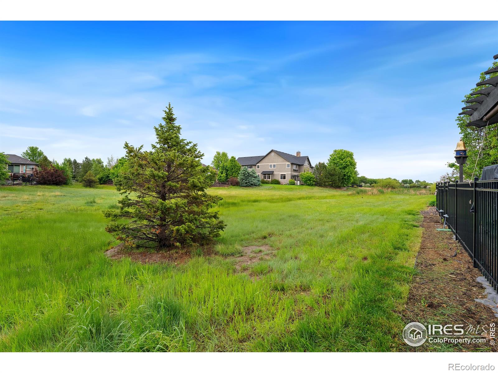 MLS Image #38 for 2038  vineyard drive,windsor, Colorado