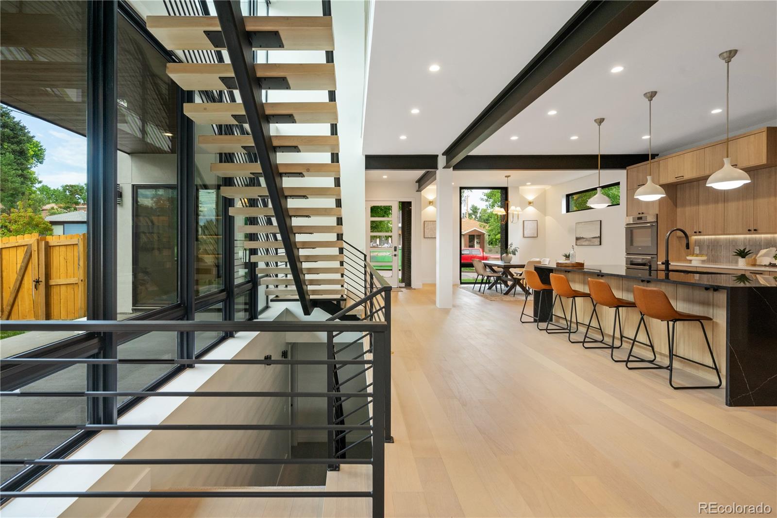 MLS Image #12 for 1601 s columbine street,denver, Colorado
