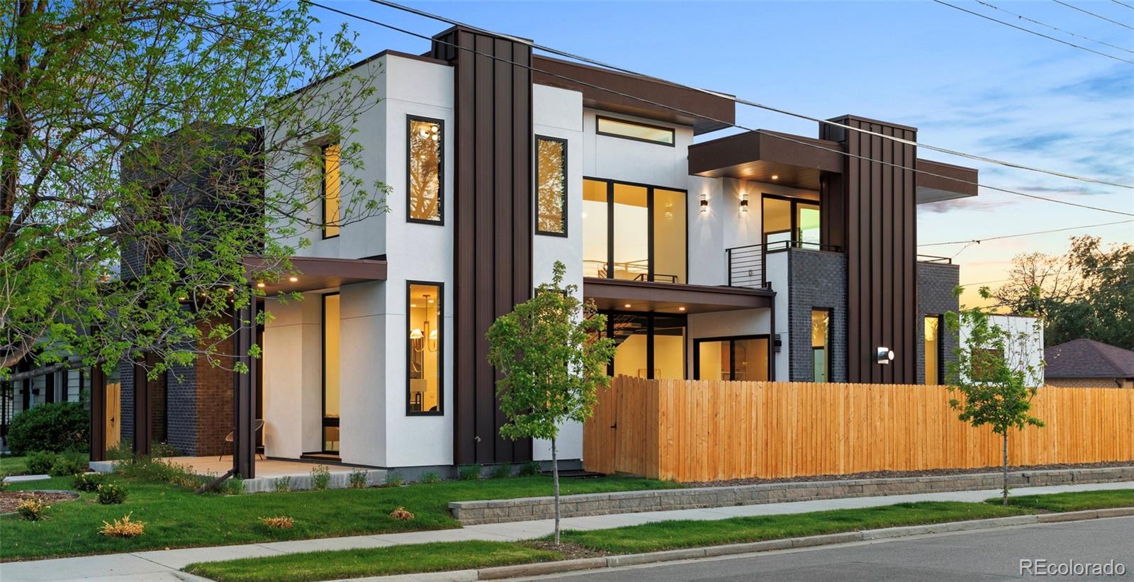 MLS Image #3 for 1601 s columbine street,denver, Colorado