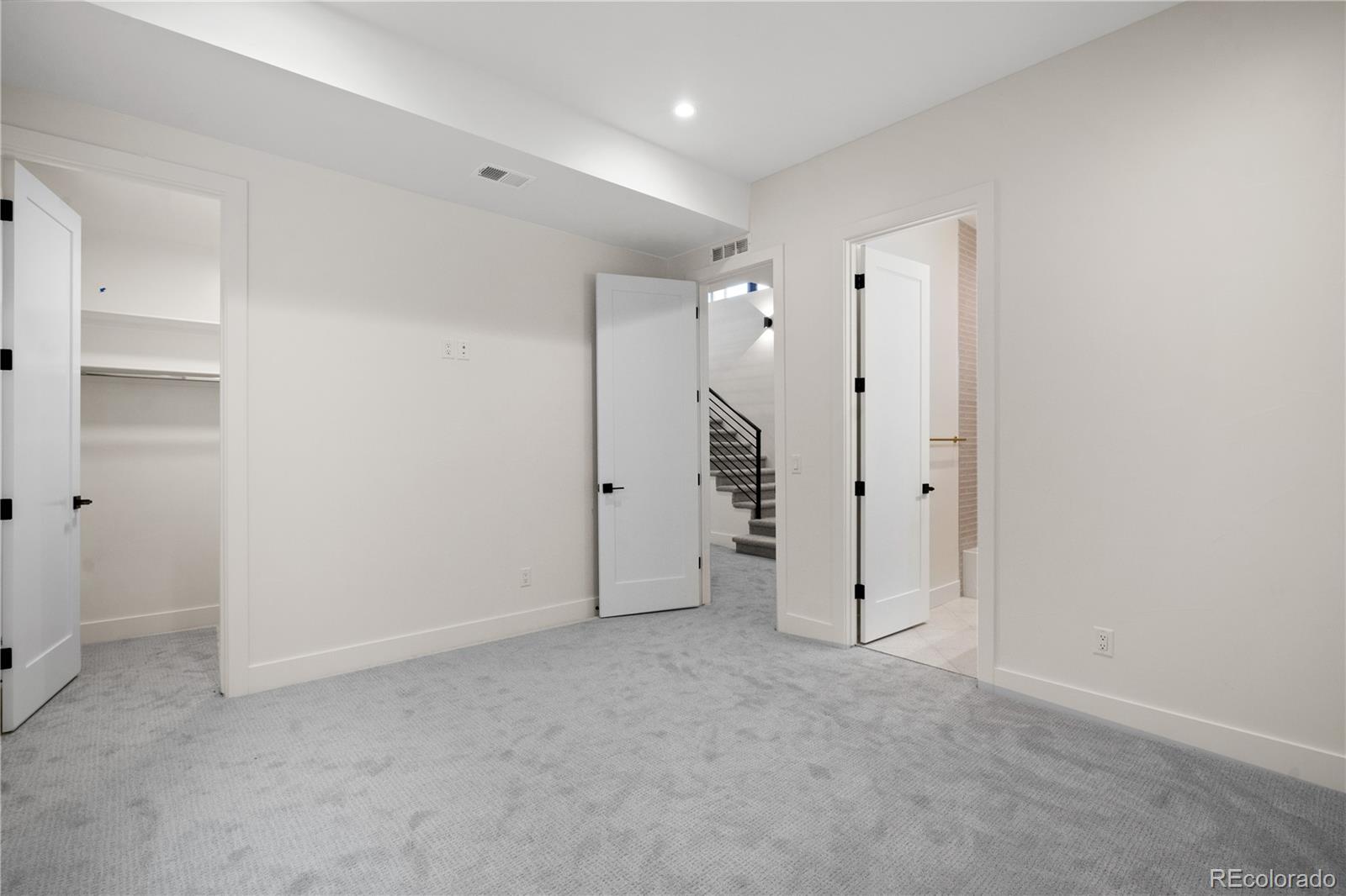 MLS Image #38 for 1601 s columbine street,denver, Colorado