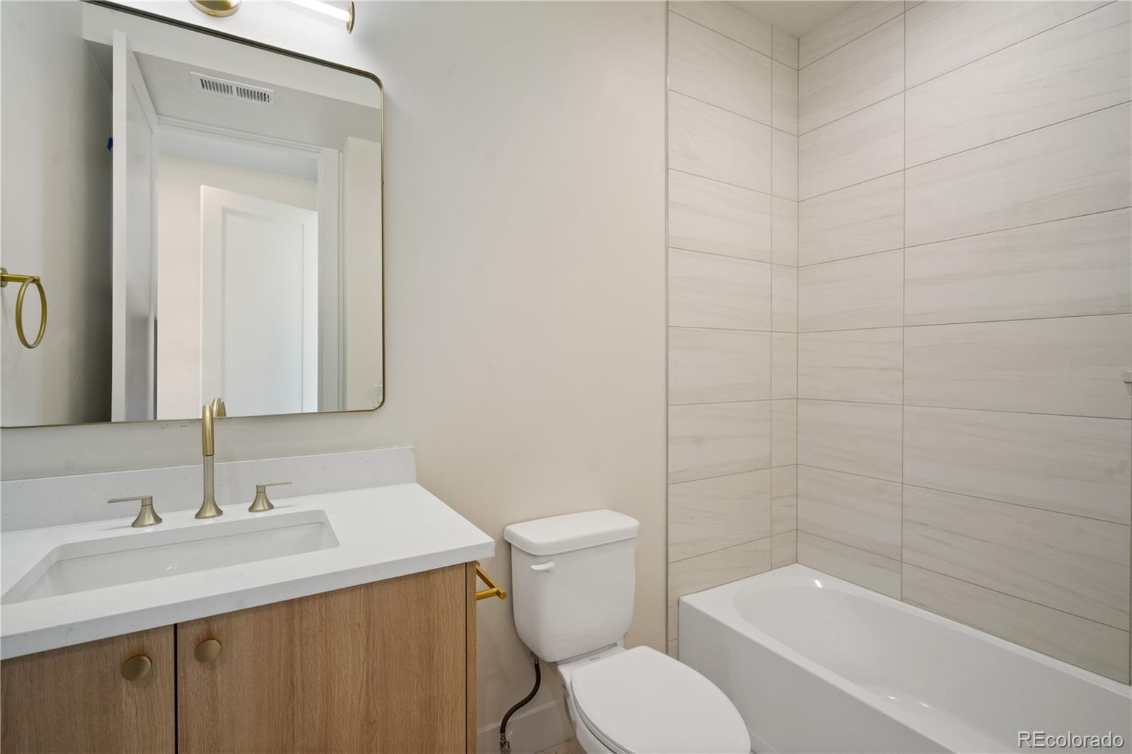 MLS Image #39 for 1601 s columbine street,denver, Colorado