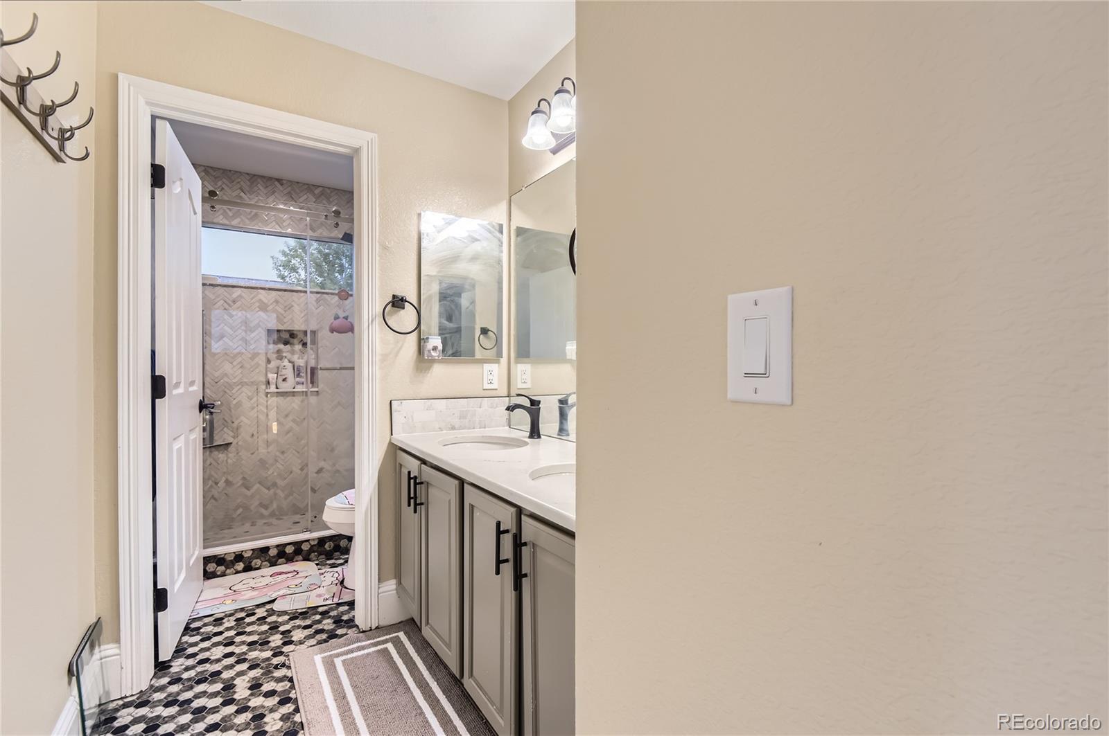 MLS Image #33 for 6401 s millbrook way,aurora, Colorado