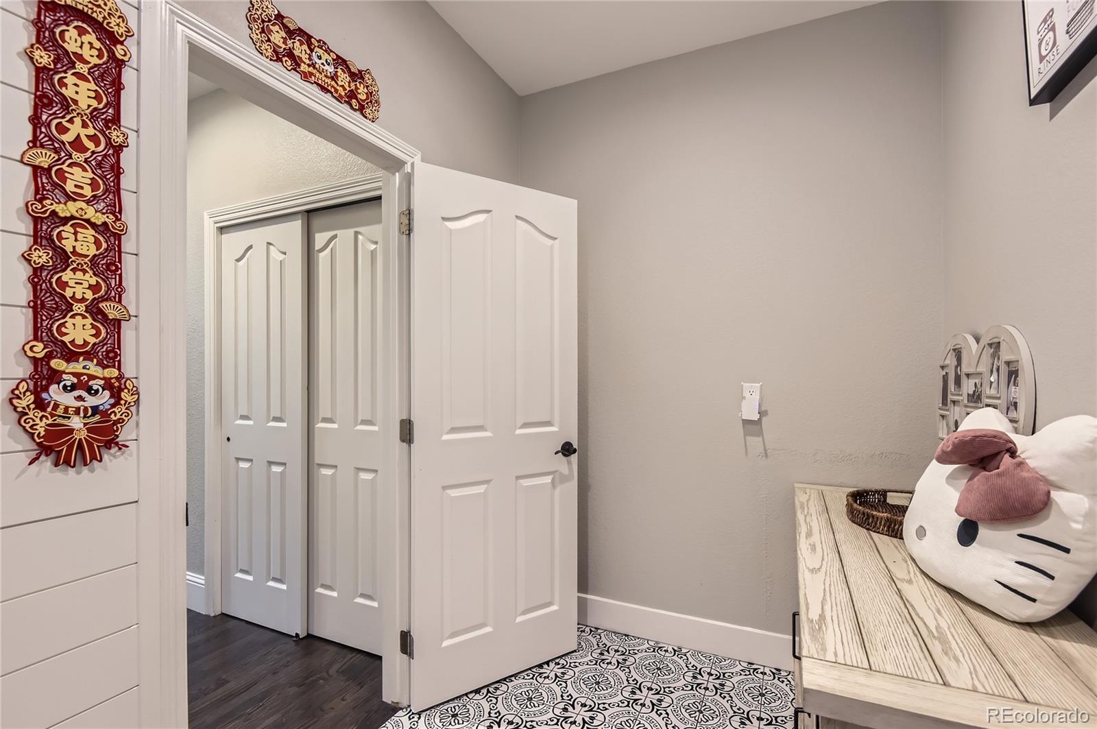 MLS Image #42 for 6401 s millbrook way,aurora, Colorado