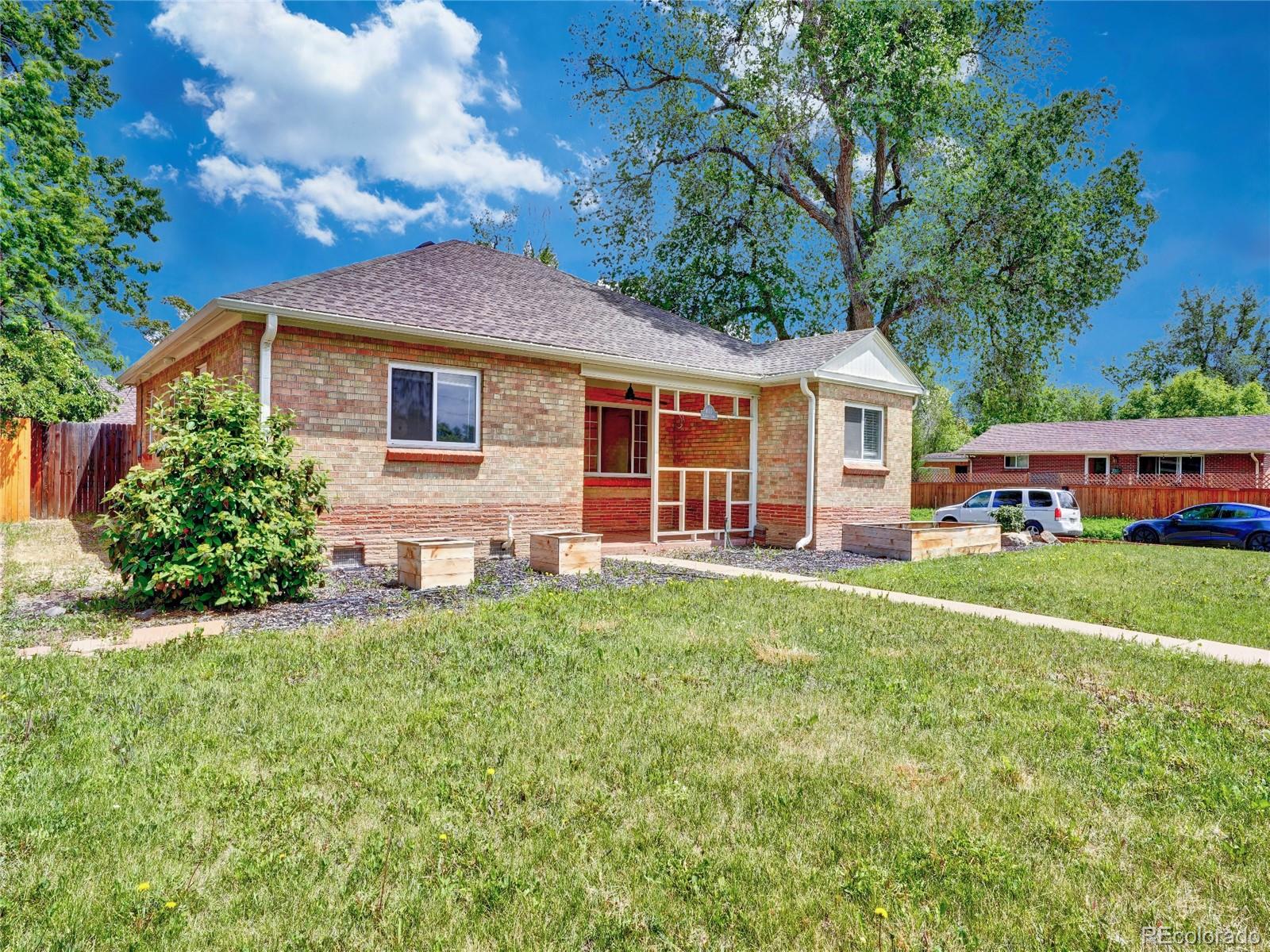 MLS Image #2 for 1600  xanthia street,denver, Colorado