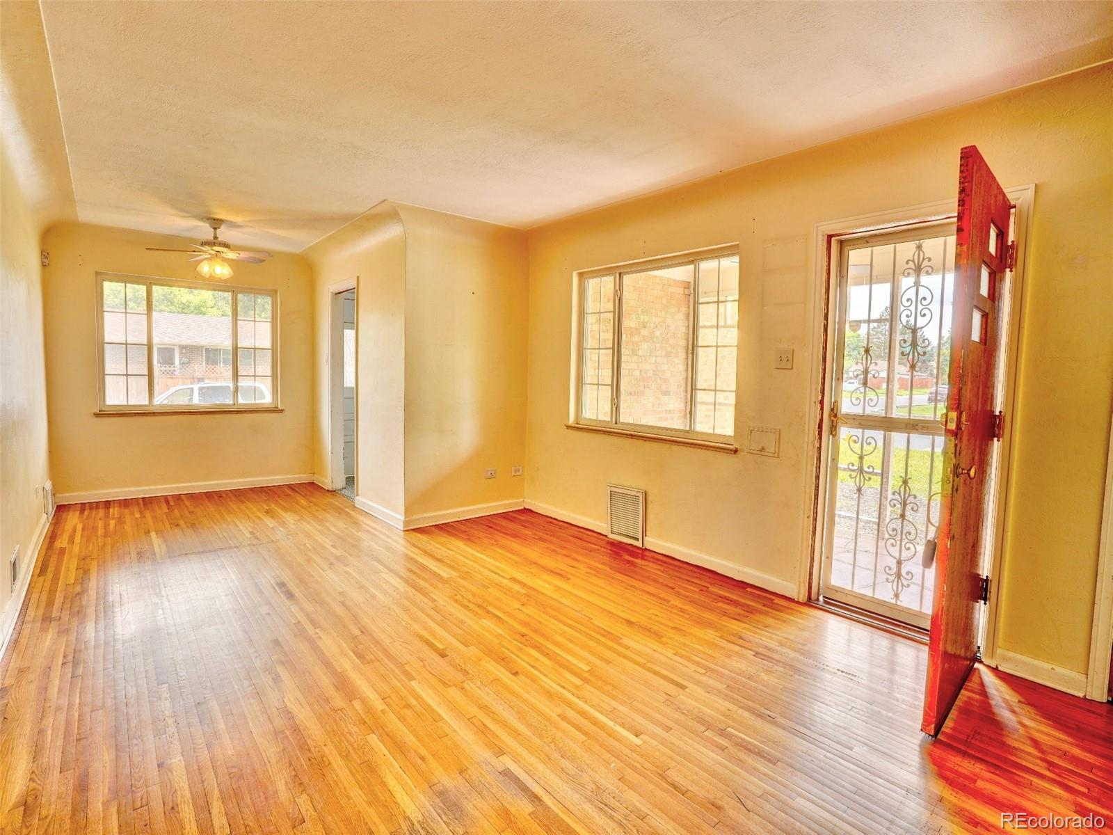 MLS Image #9 for 1600  xanthia street,denver, Colorado
