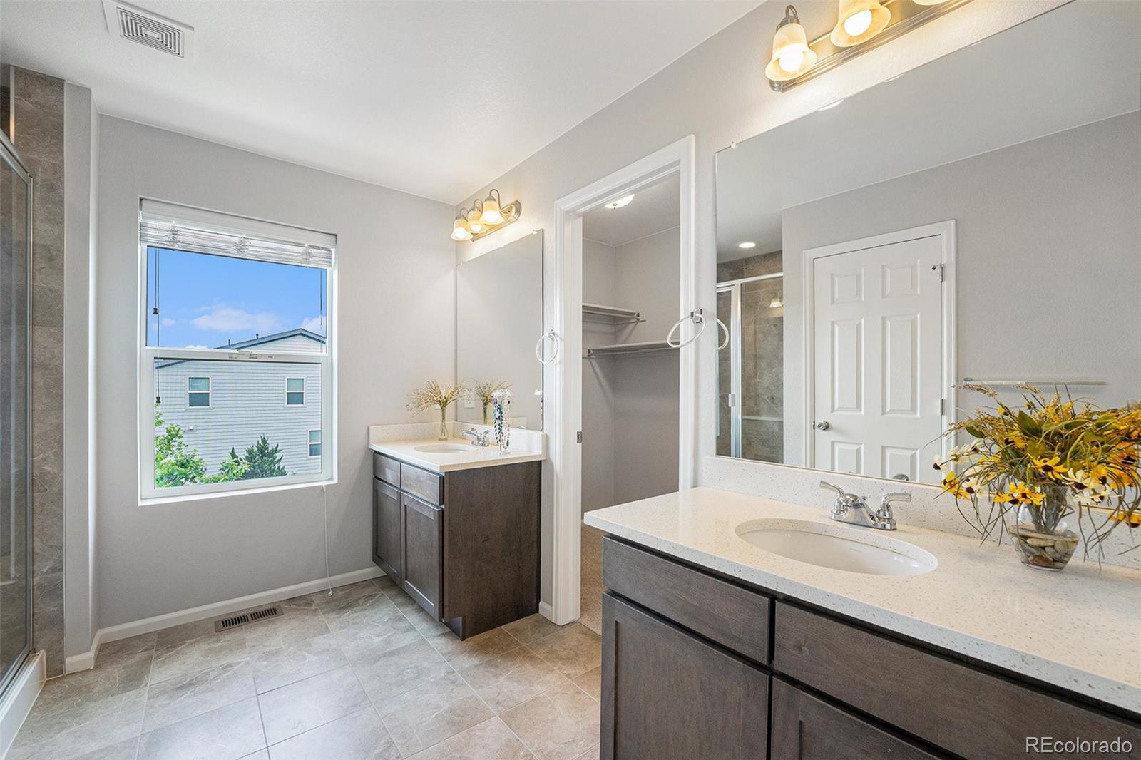 MLS Image #13 for 4760  kittredge street,denver, Colorado