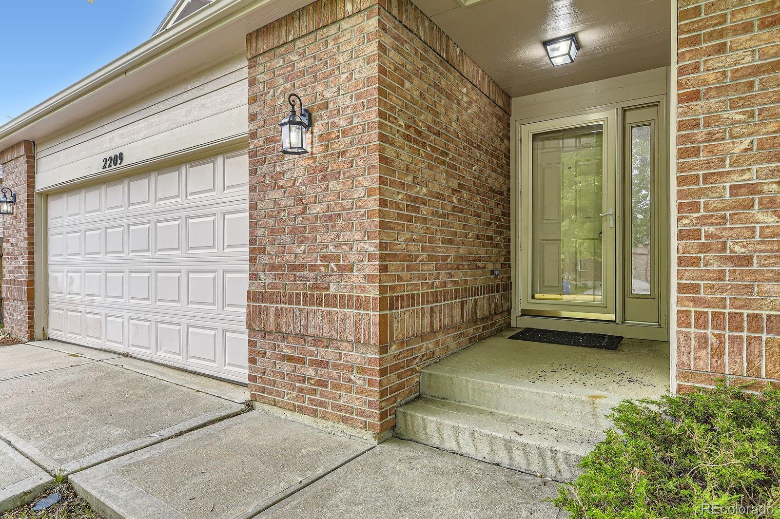 MLS Image #3 for 2209 s flanders street,aurora, Colorado