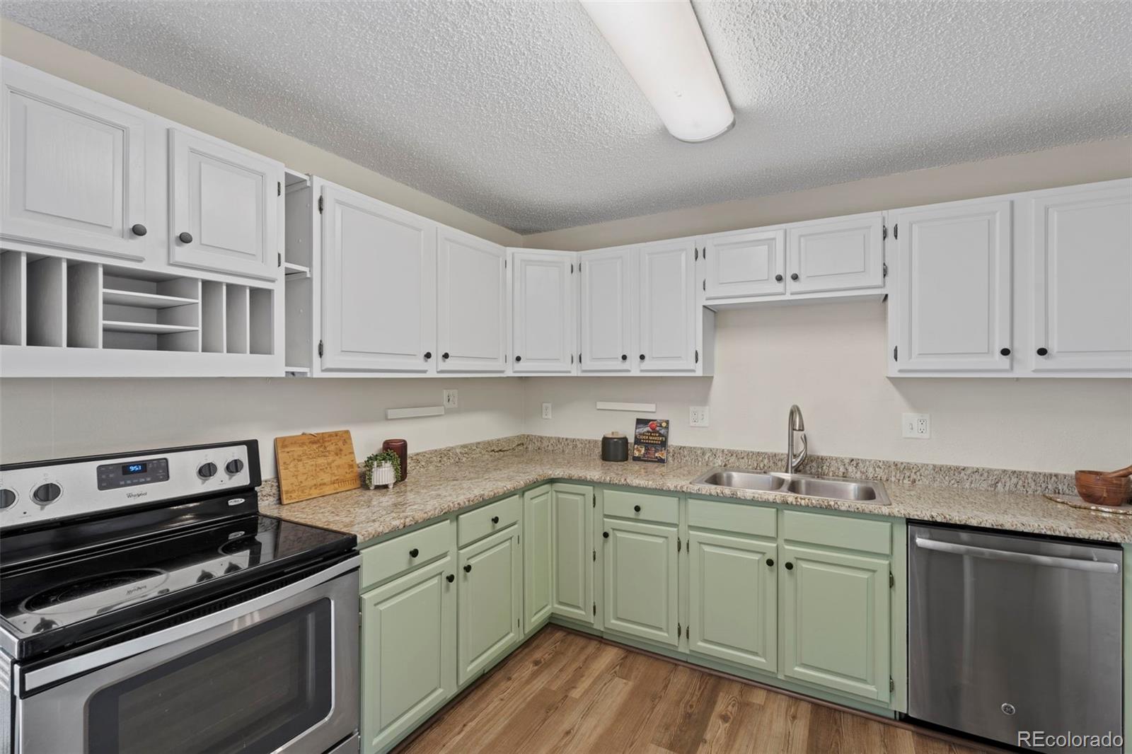 MLS Image #8 for 818  don juan court,colorado springs, Colorado