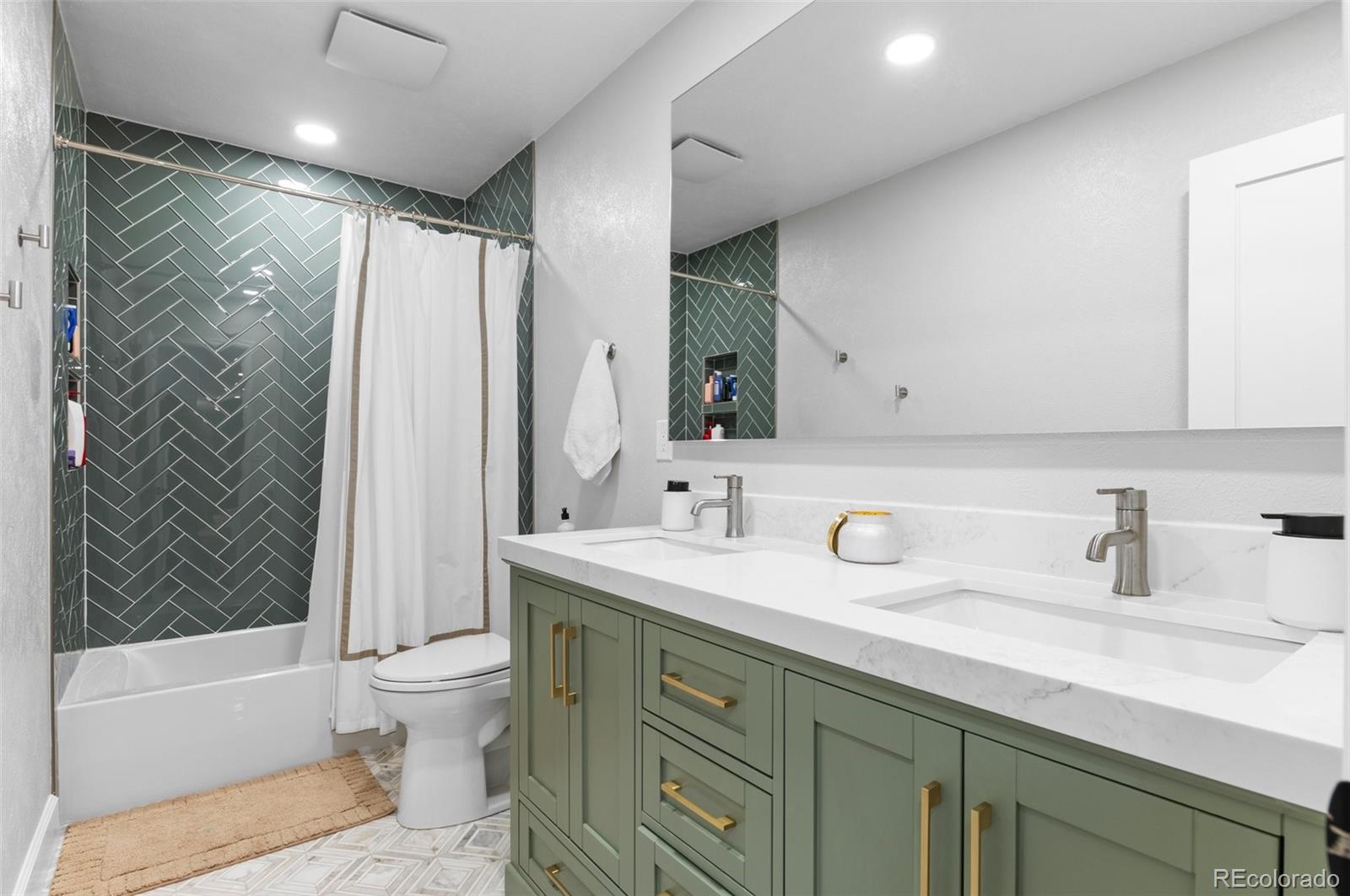 MLS Image #15 for 9939 e aberdeen avenue,englewood, Colorado
