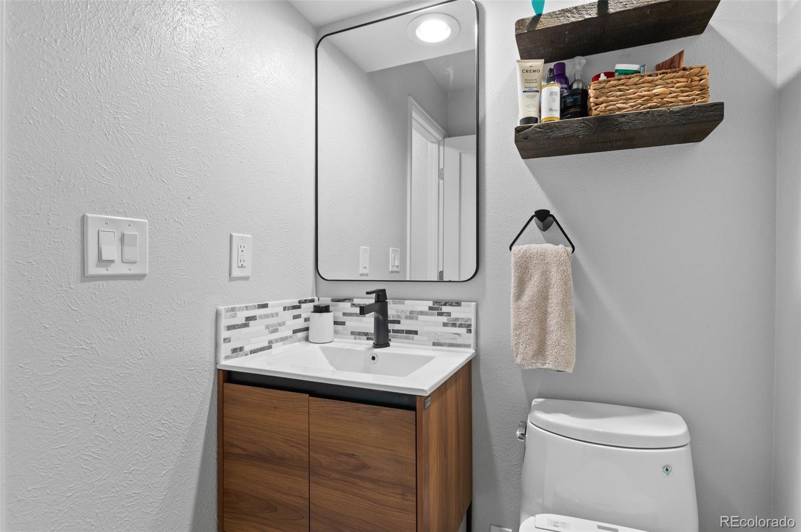 MLS Image #17 for 9939 e aberdeen avenue,englewood, Colorado